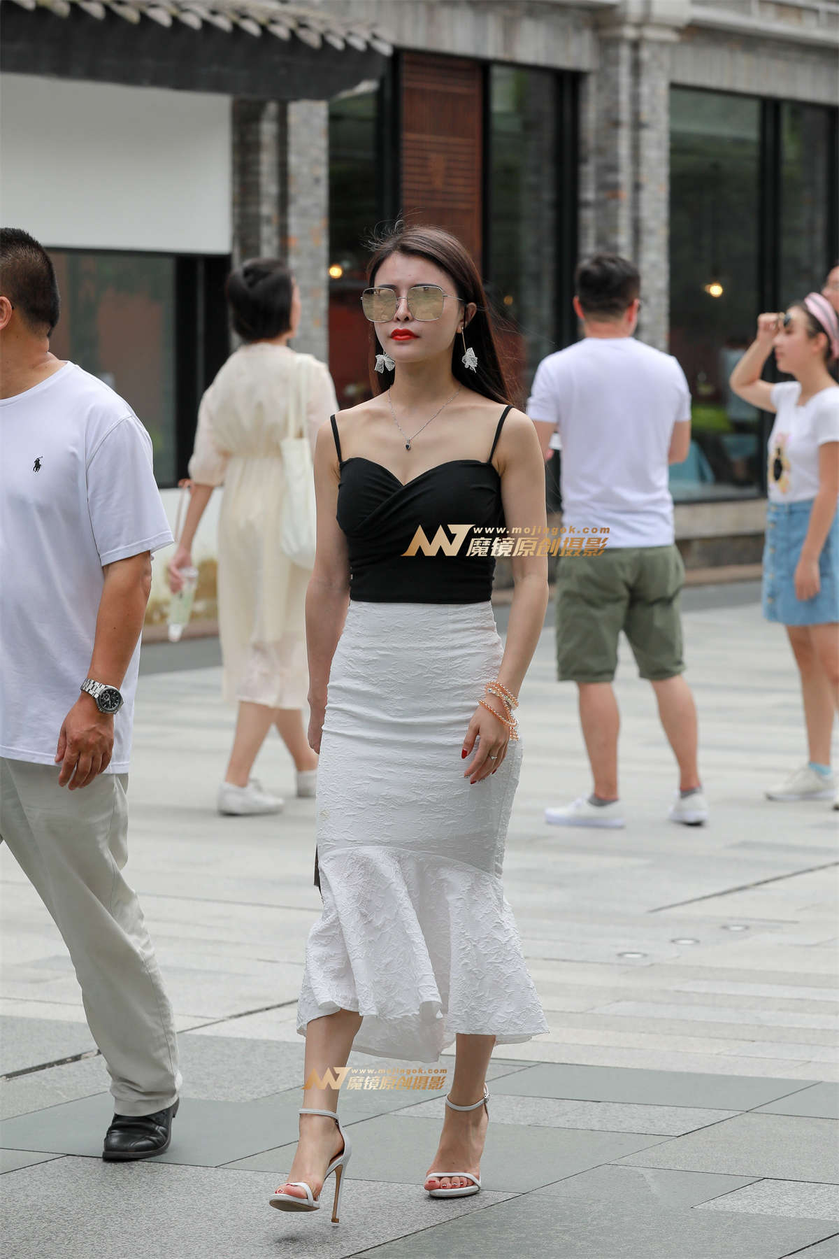 【凯恩赛贴】包臀裙美女 曼妙身姿-日更街拍