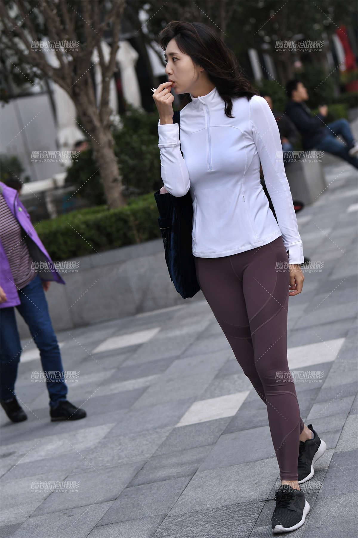 【咔喳赛帖】枣红与黑色-日更街拍