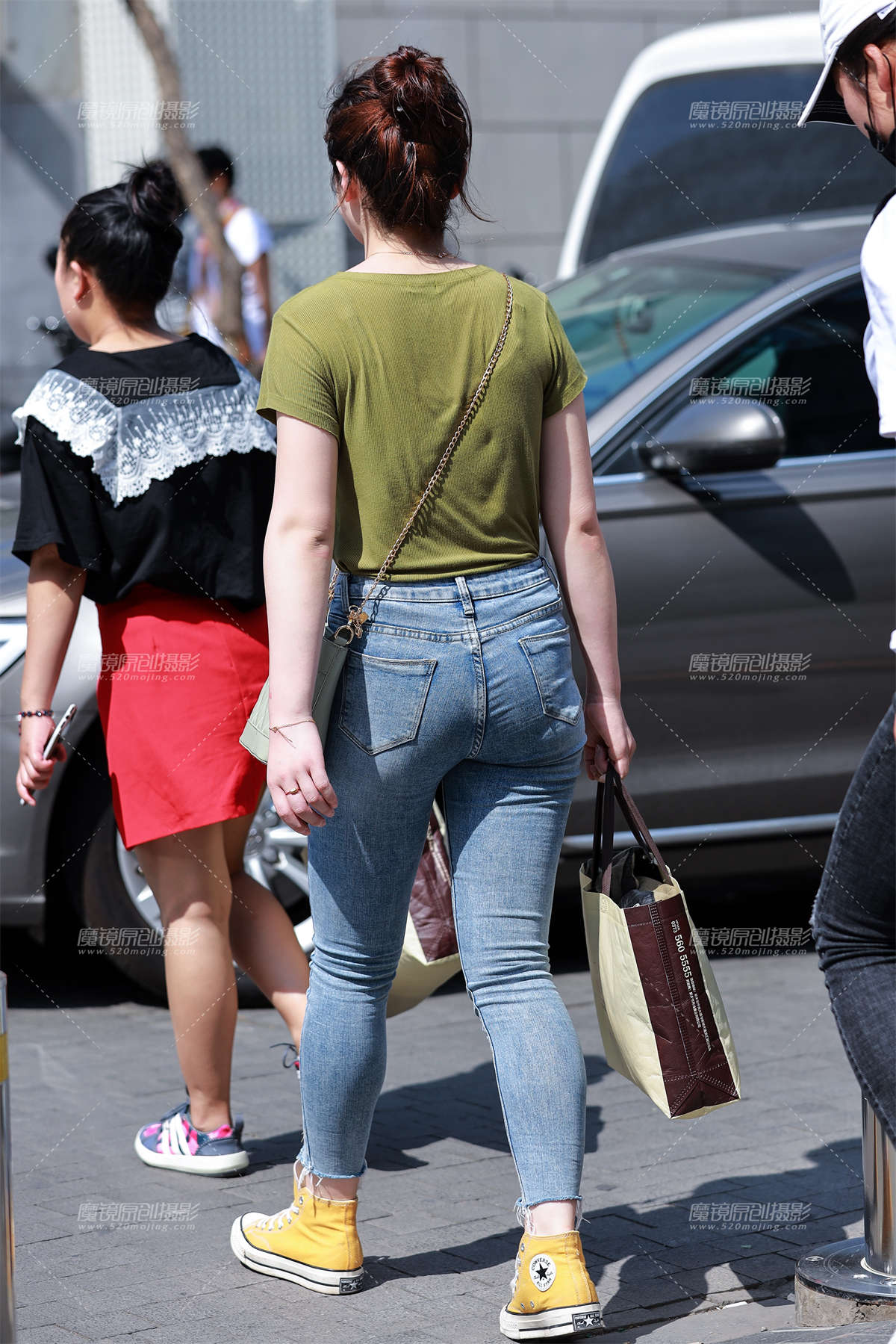 图片[2]-【小默赛帖】第1387篇★白皙牛仔裤美女★-日更街拍