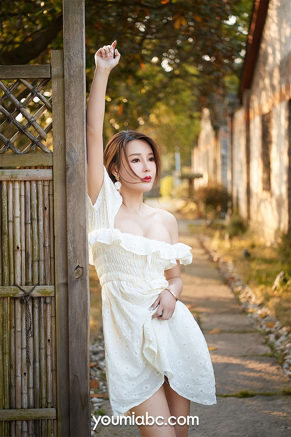 YouMi尤蜜 2020.08.24 黄昏之恋 李多多-日更街拍
