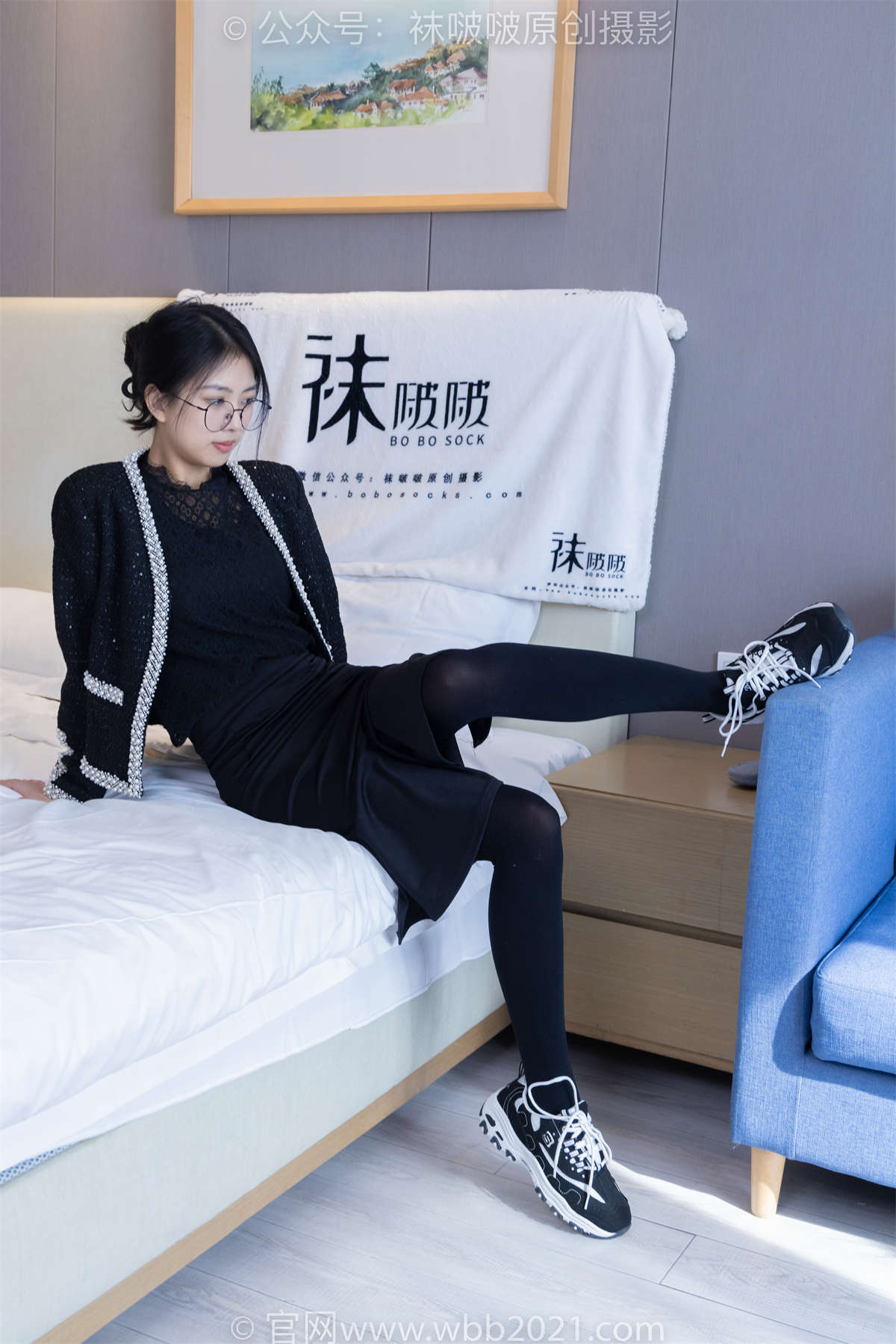 袜啵啵 No.378 奶油-短靴、运动鞋、厚黑丝、厚灰丝、老头乐挠脚剧情 花絮版-日更街拍