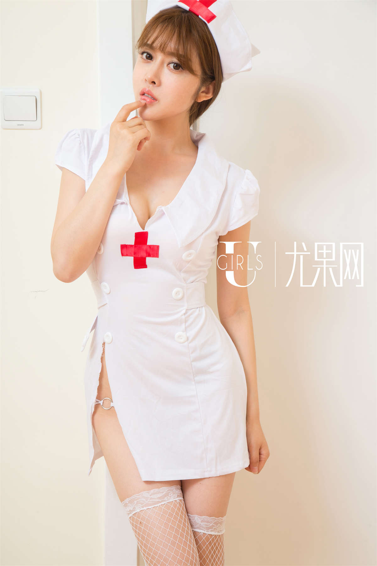 [Ugirls尤果网] U182 夏倪可ella-日更街拍