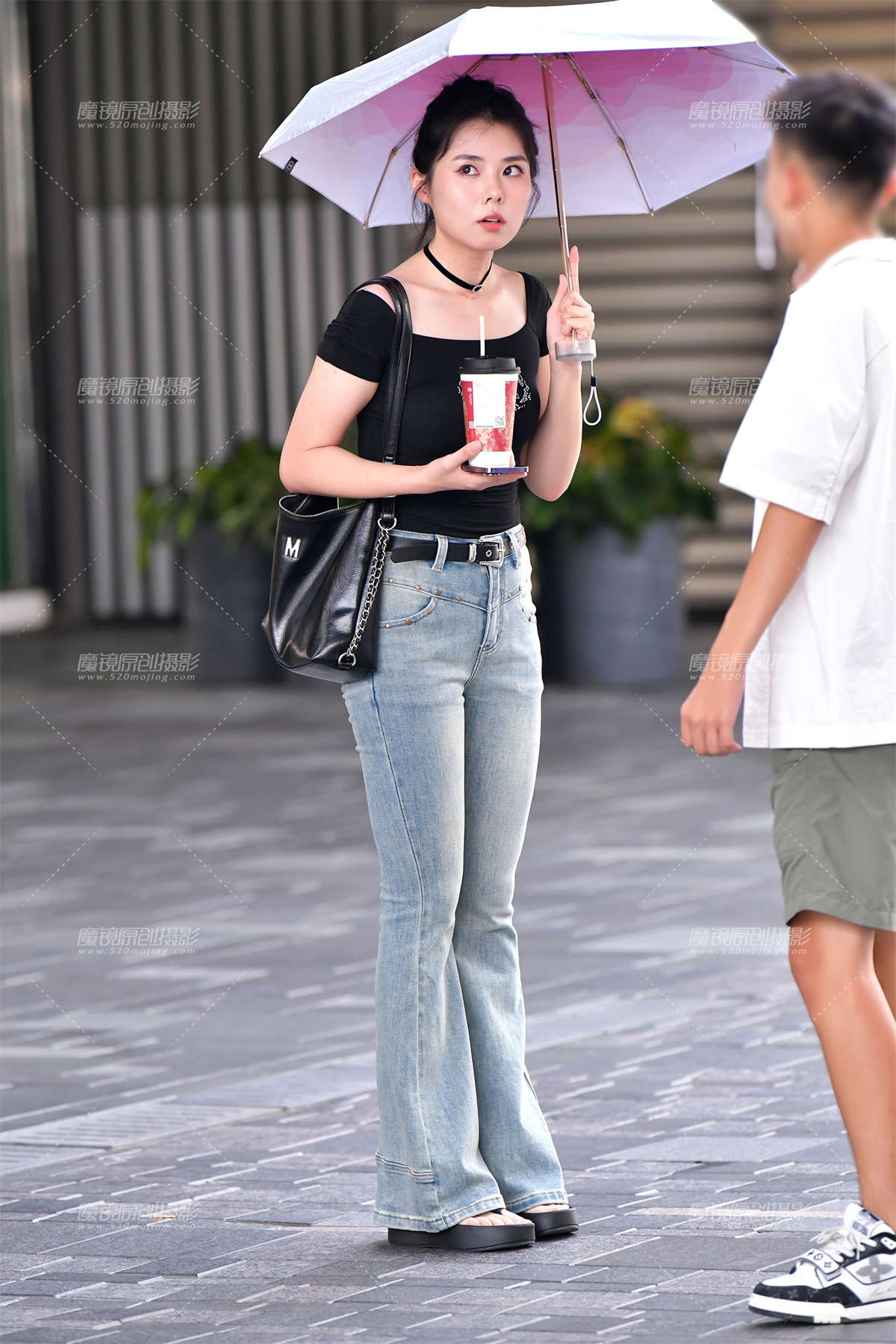 ★长腿牛仔裤美女-日更街拍