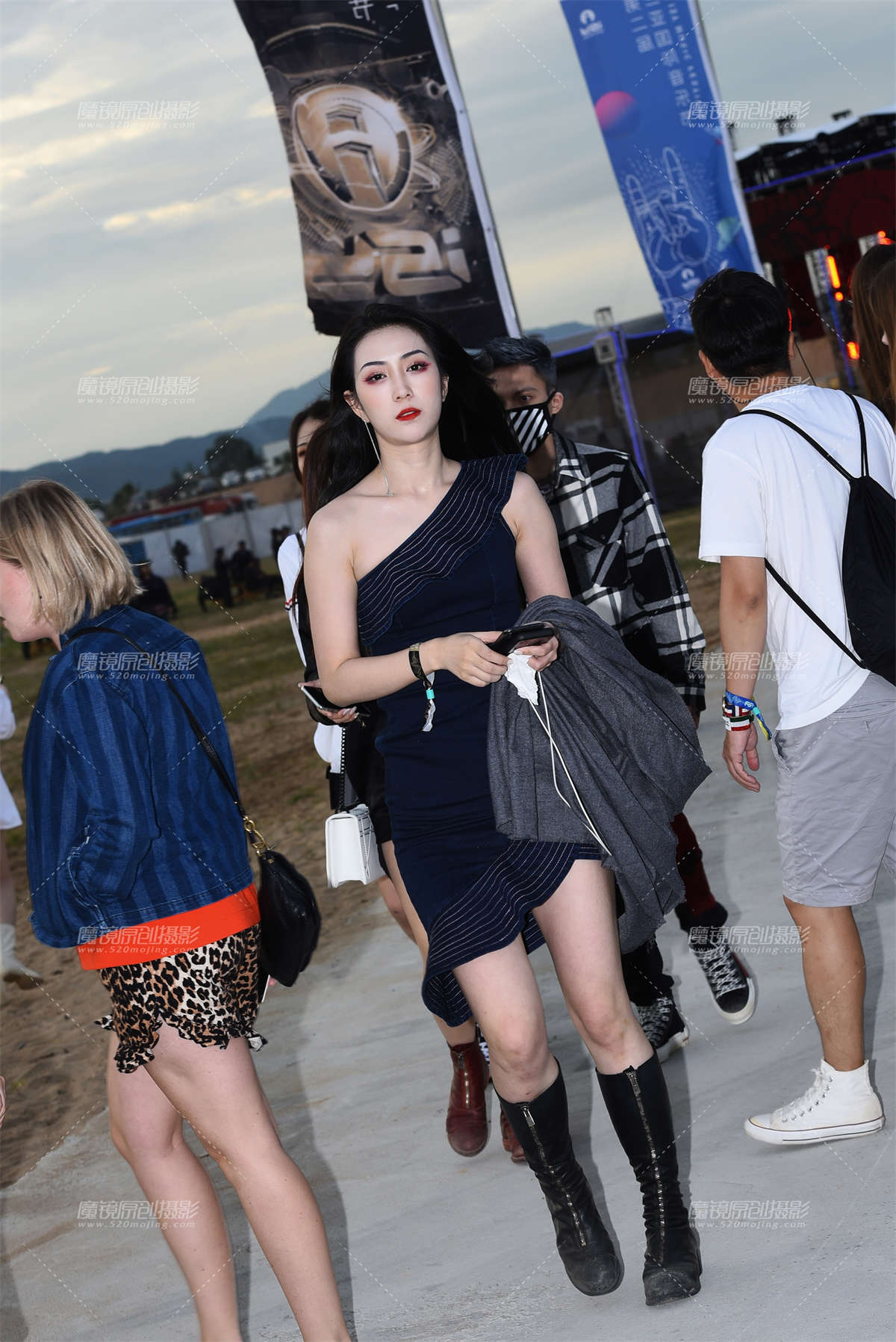 两种不同风格-日更街拍