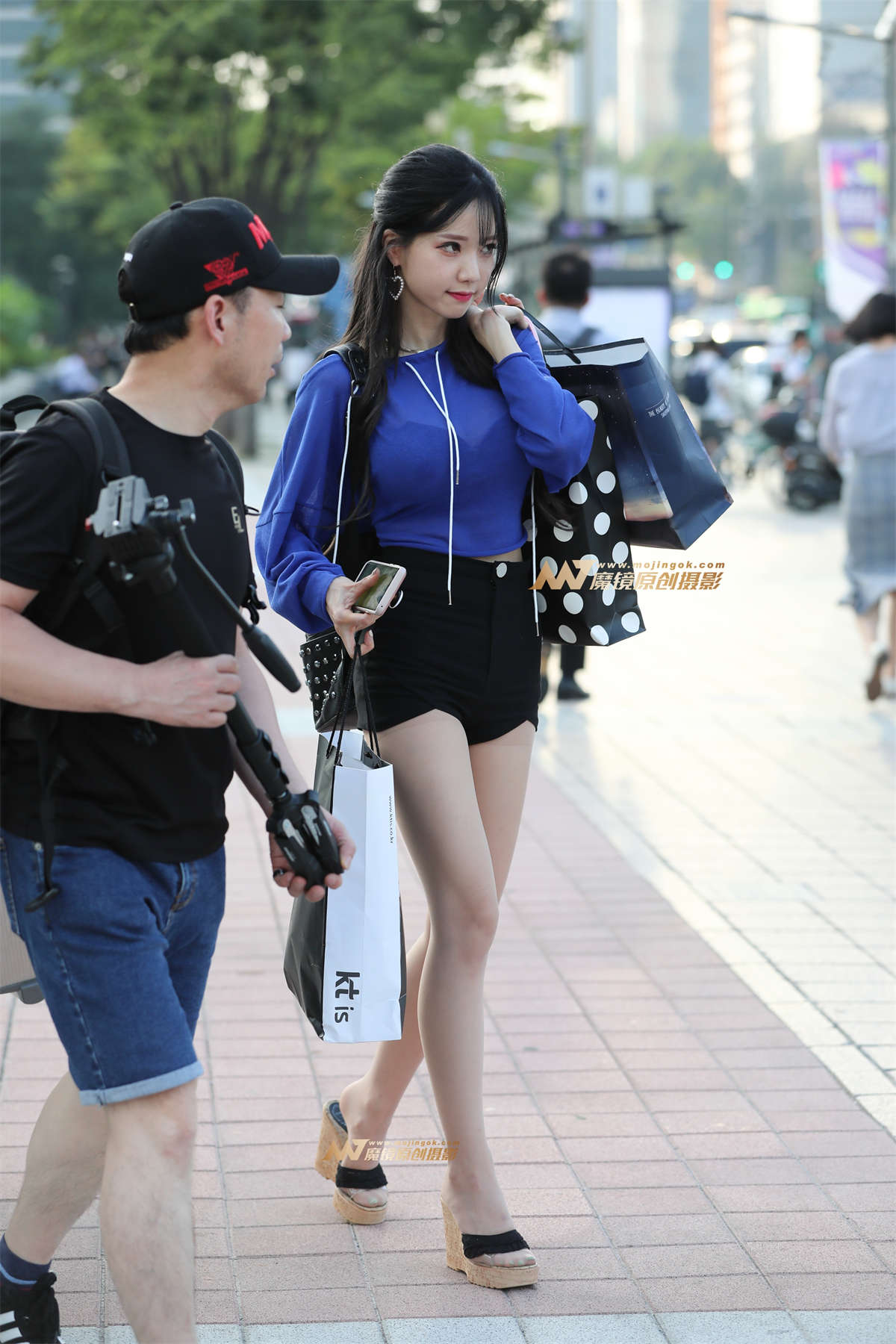 [辉辉赛贴]极品肉丝美腿女神-日更街拍