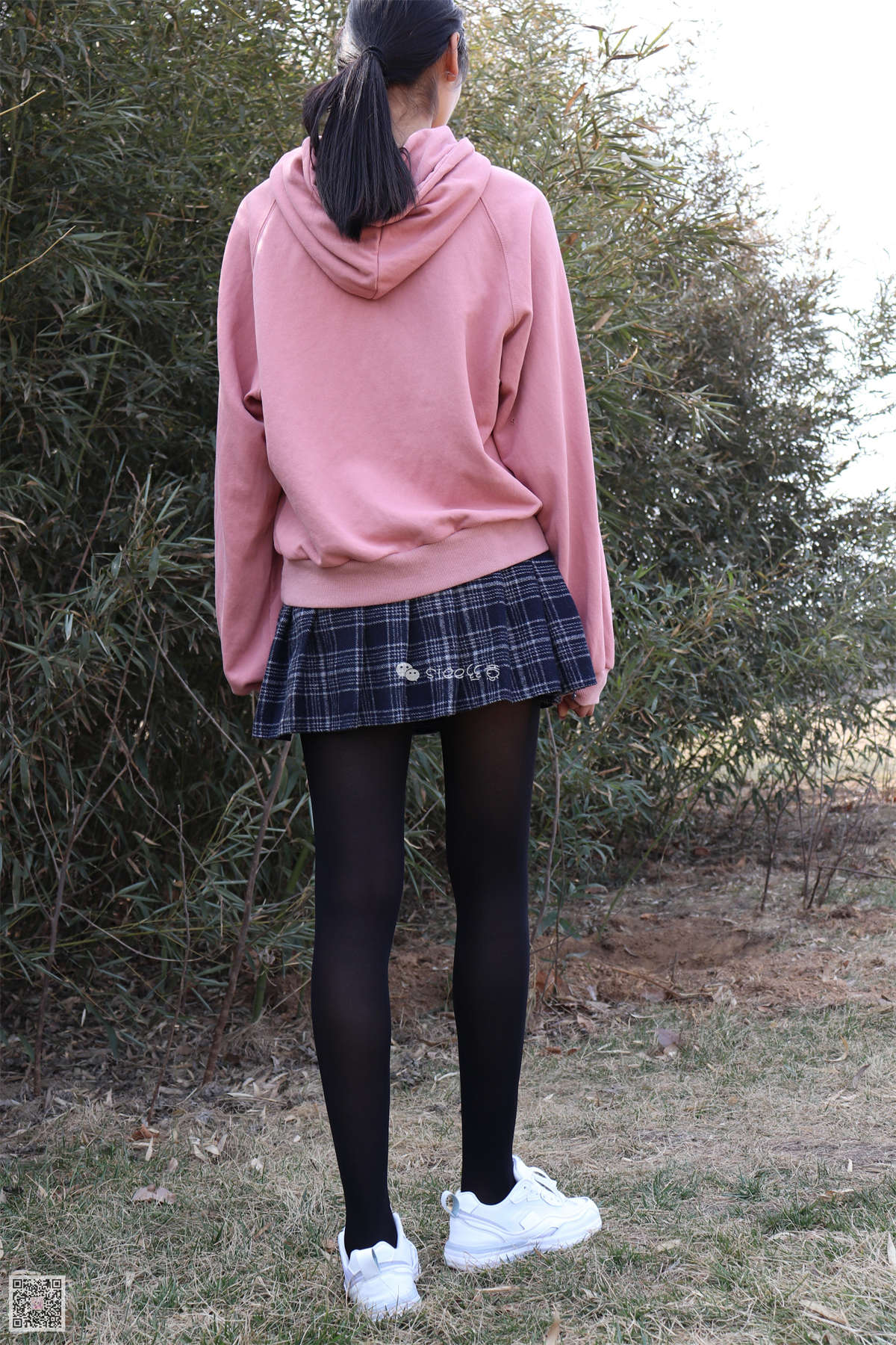 SIEE丝意 NO.061 楠楠 中厚黑丝-日更街拍