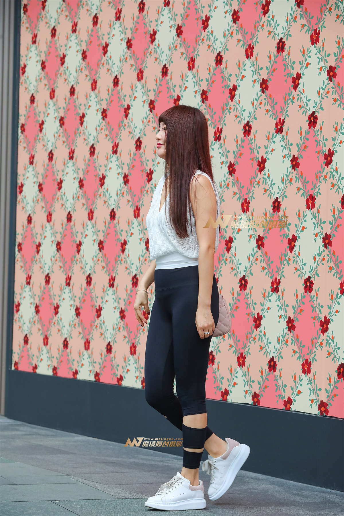 图片[2]-【视觉冲击赛帖】小姐姐这发型特显乖巧-日更街拍