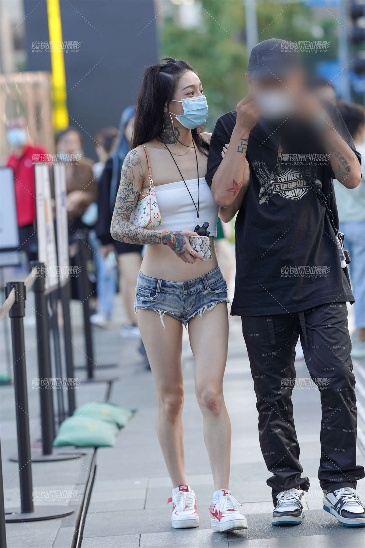 热裤辣妹 迎接夏天的到来-日更街拍