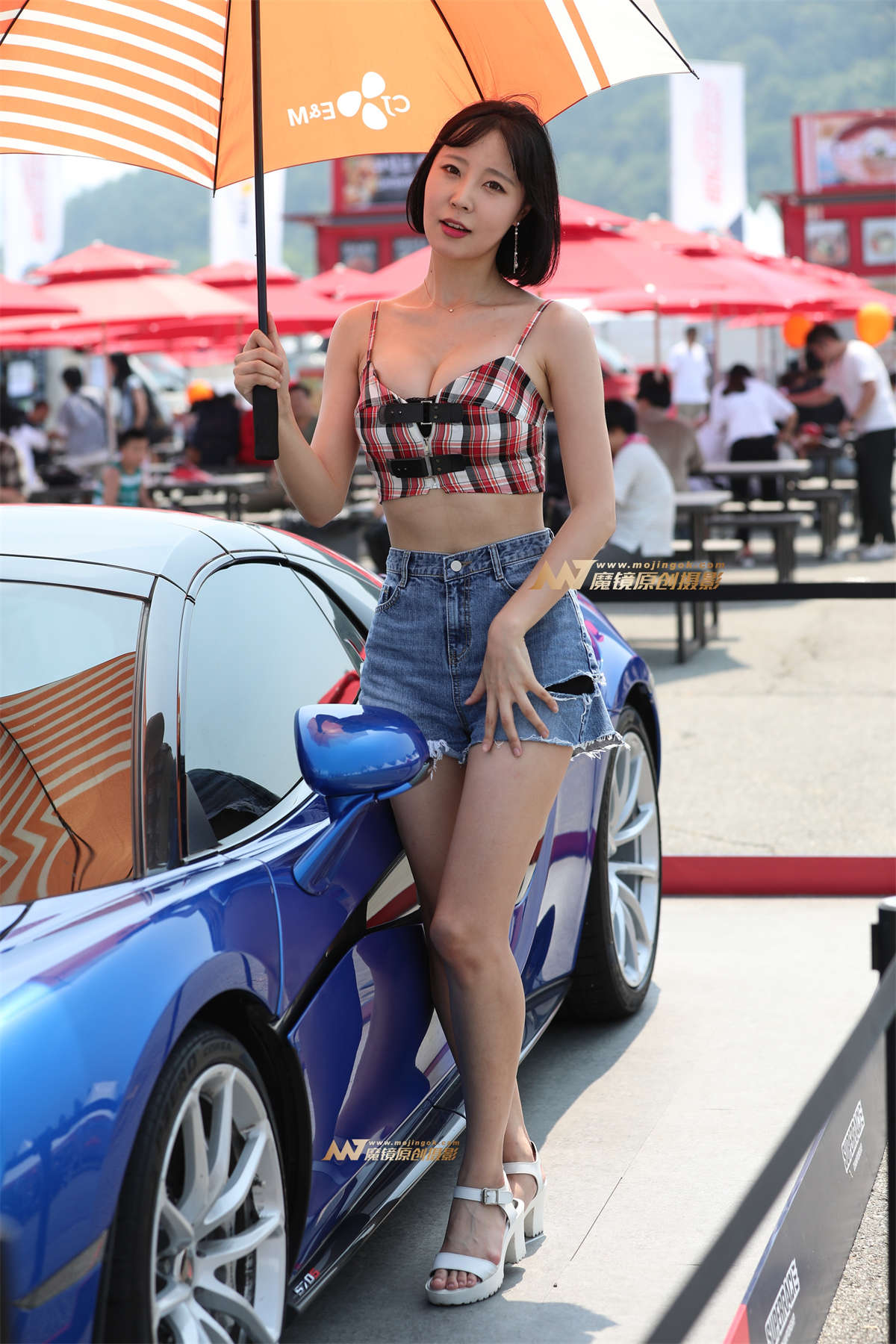 [辉辉赛贴]美胸短发小姐姐-日更街拍