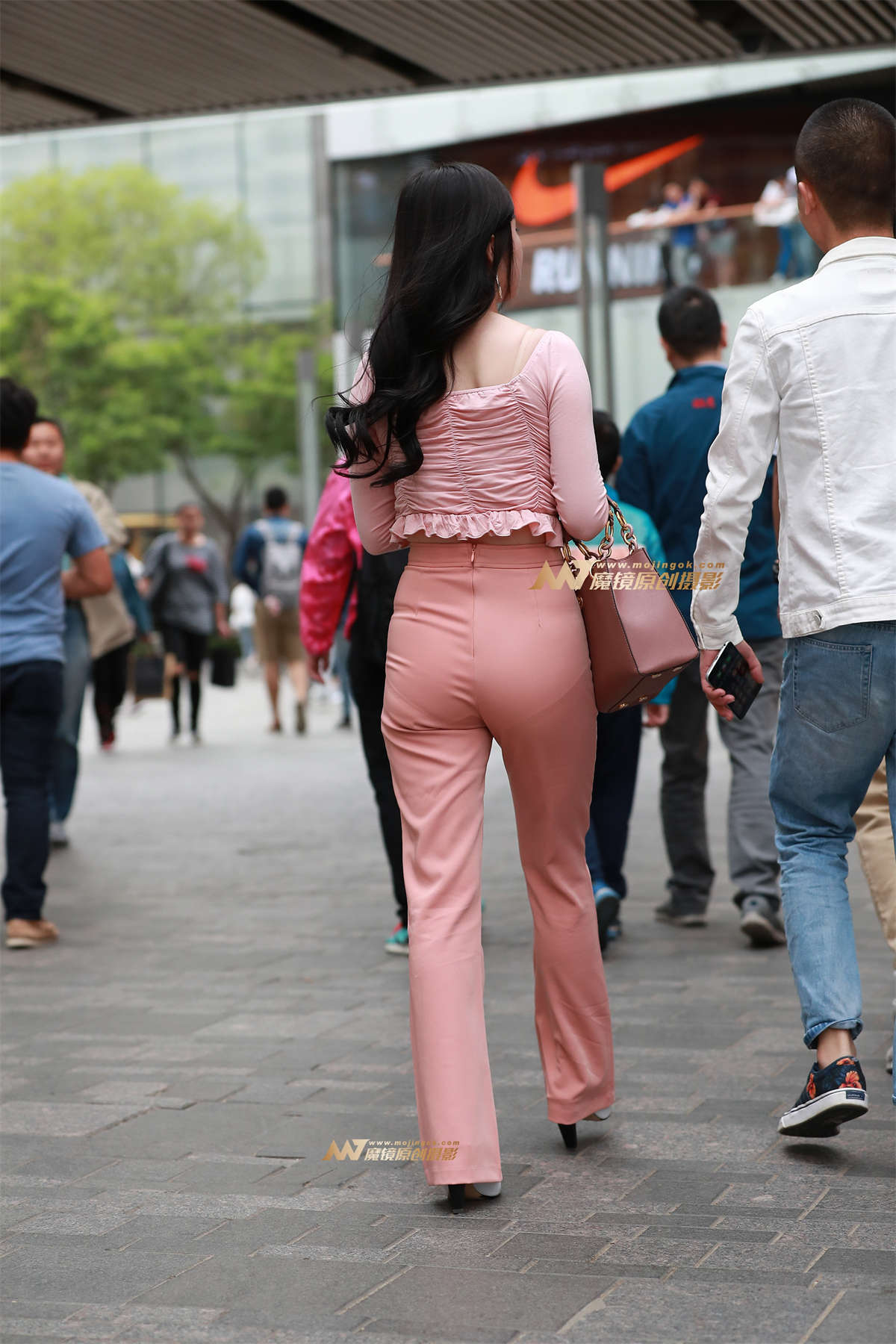 图片[2]-【街拍之魂赛帖】B11、婉约的风姿-日更街拍