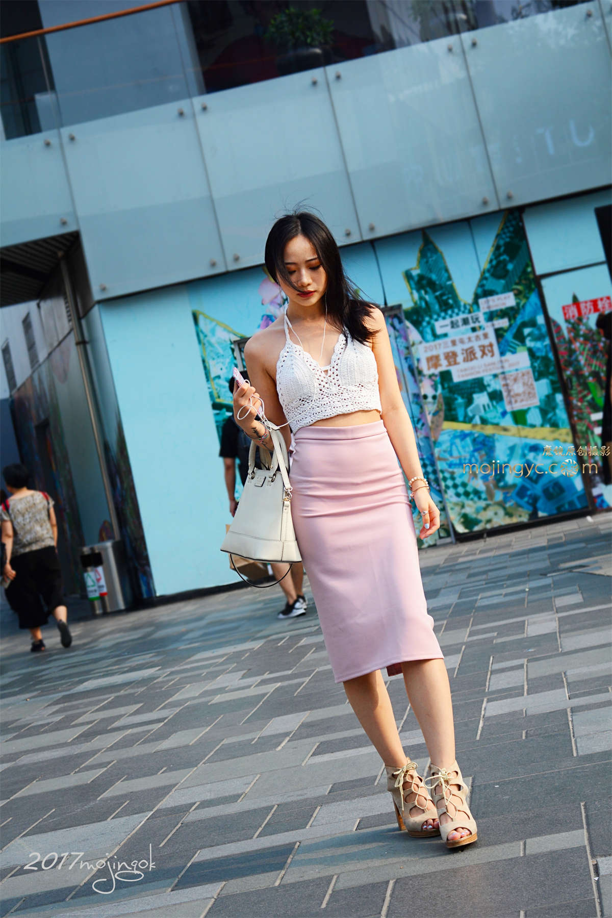 咔喳赛帖-蕾丝T裤-日更街拍