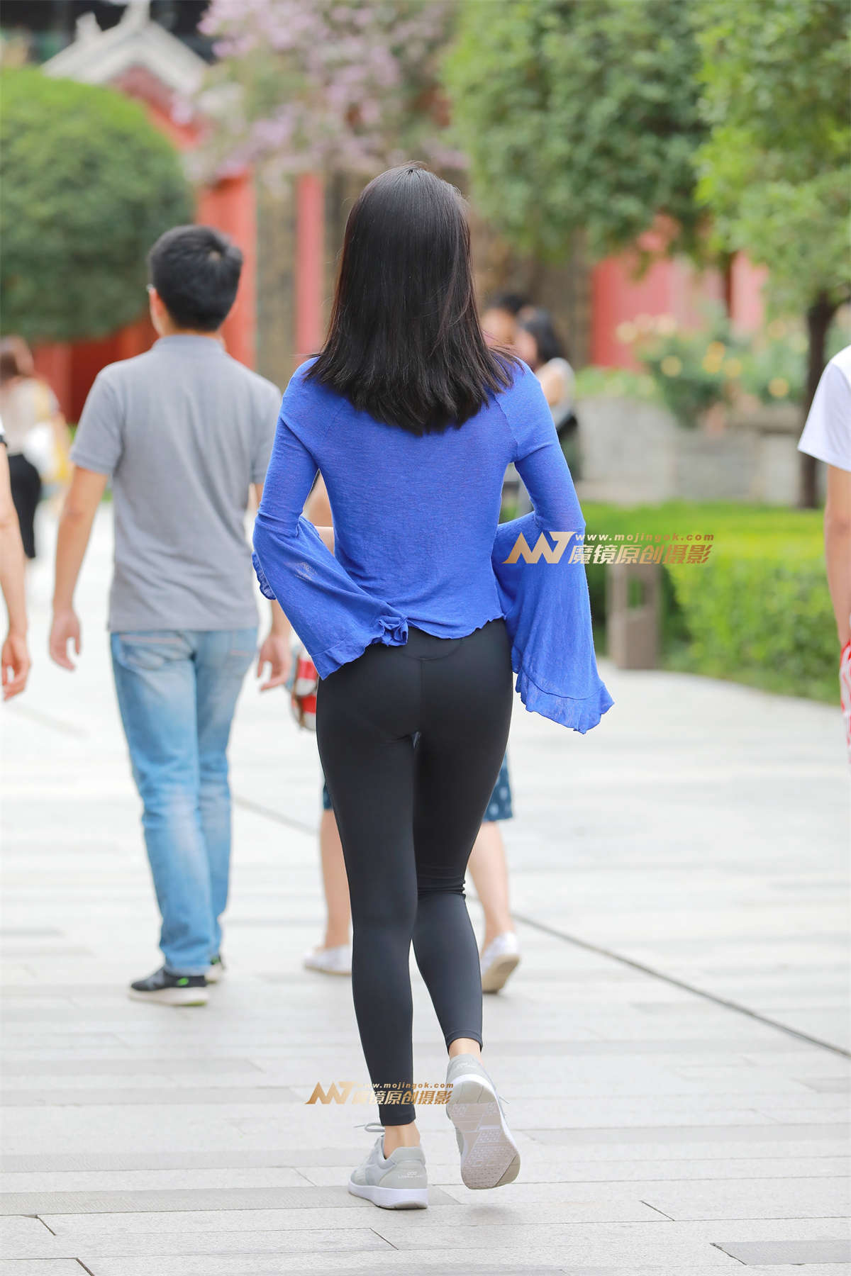 图片[2]-【视觉冲击赛帖】小可爱两颗老虎牙，清纯又迷人-日更街拍