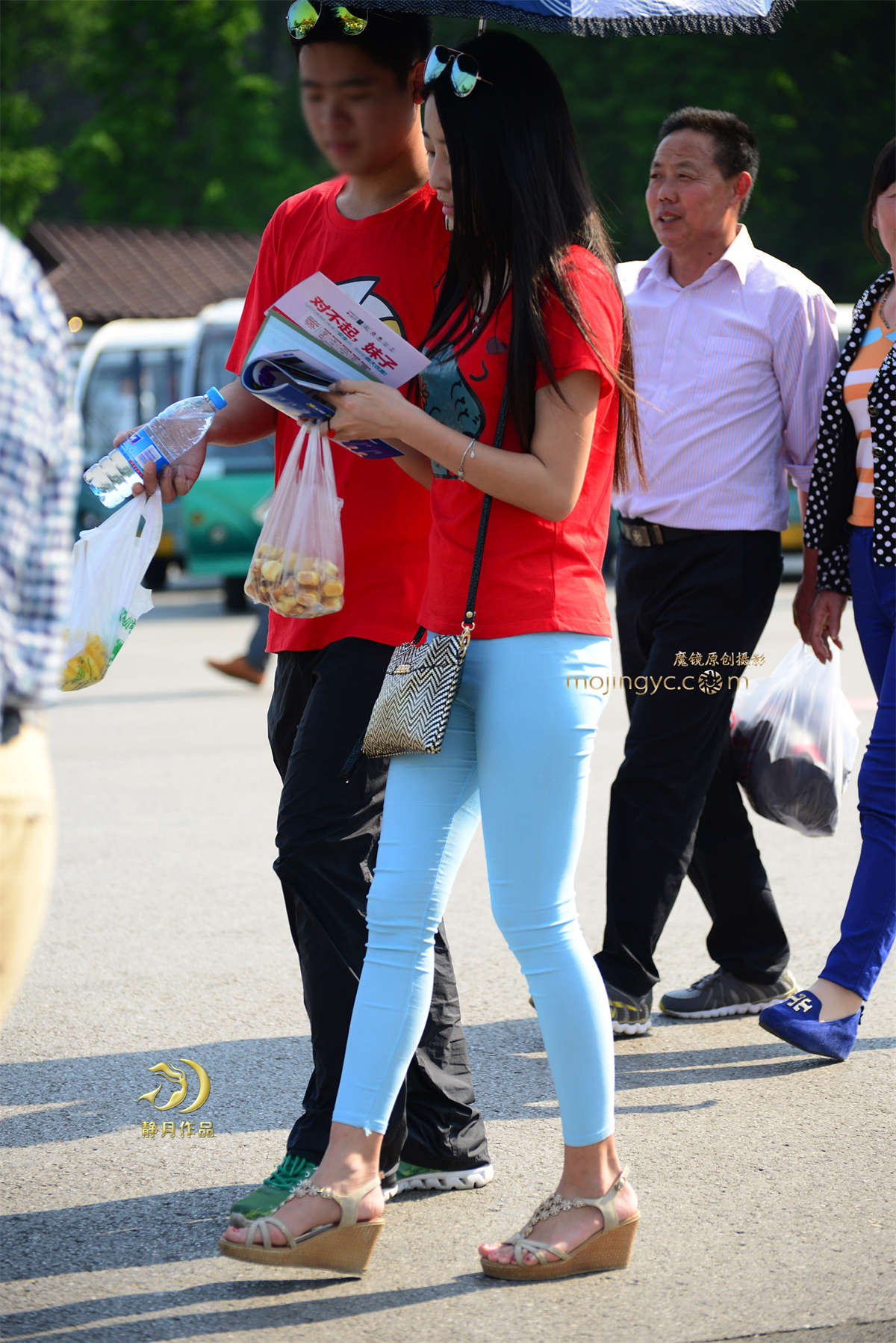 图片[2]-遮阳伞下的美丽身影-（16P）-日更街拍