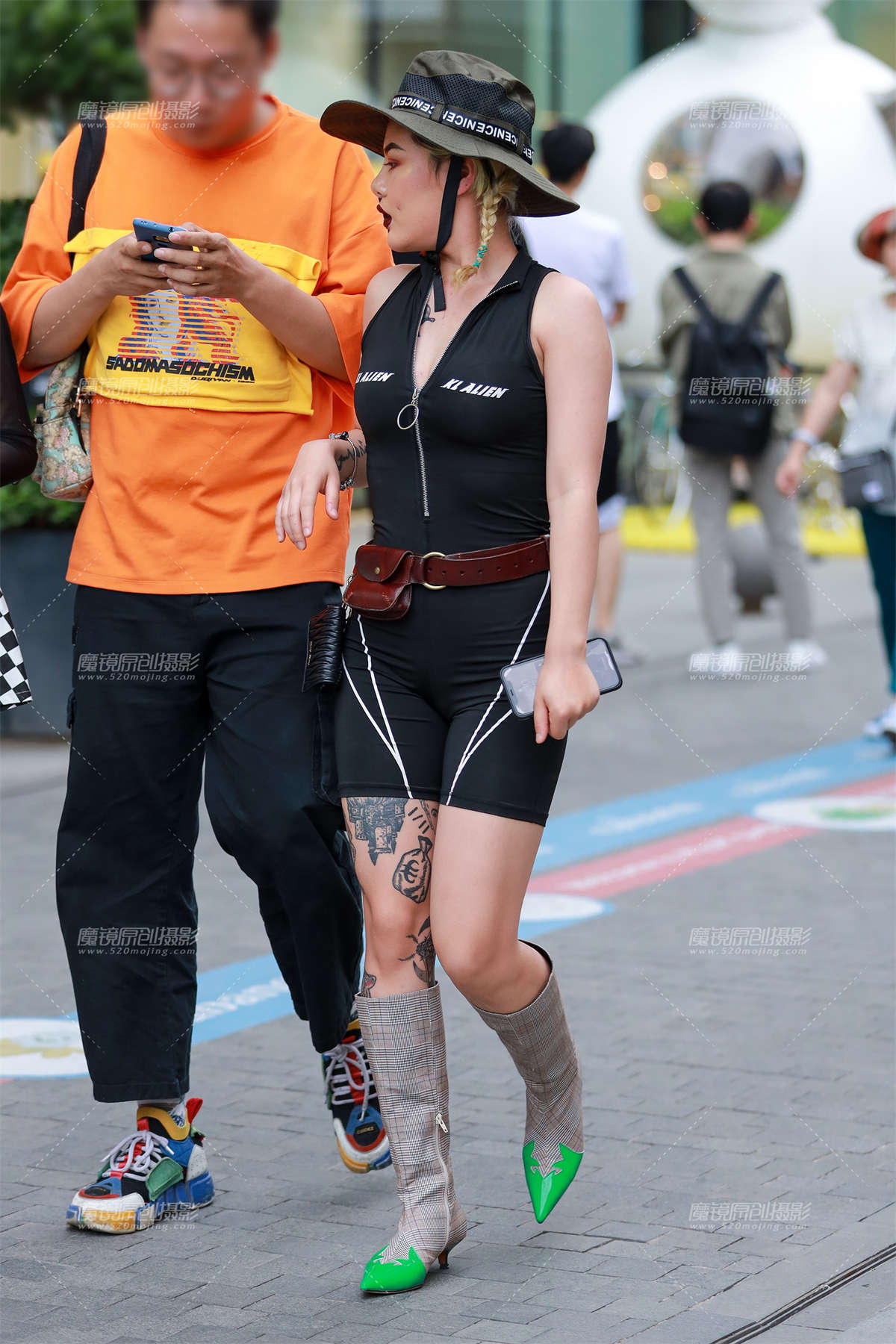 【小默赛帖】第1394篇★魔都靓女★-日更街拍