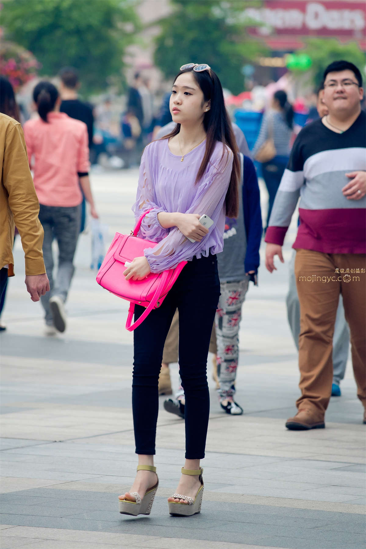 紧身九分裤，凉高-日更街拍