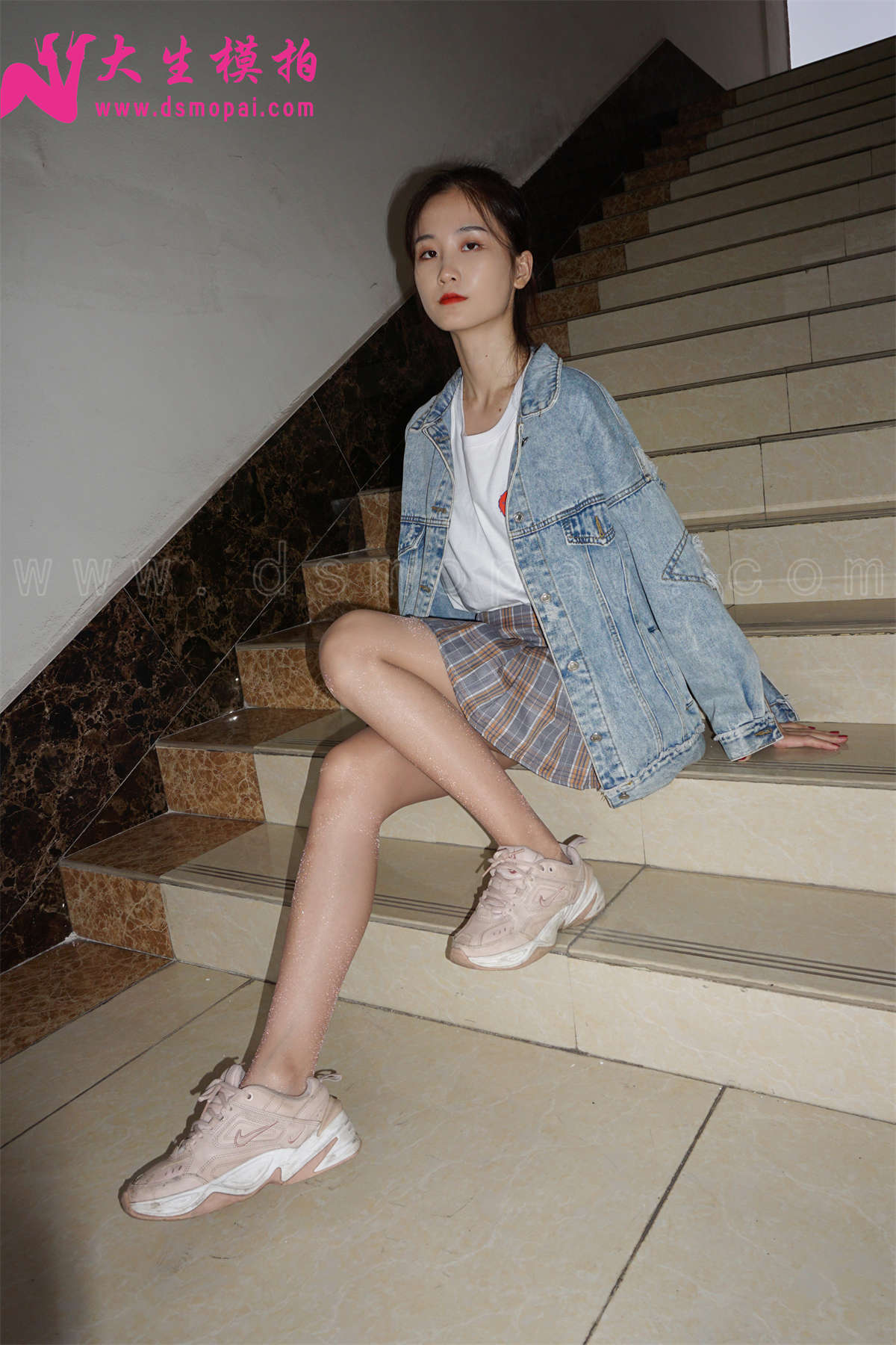 大生模拍 NO.149 悠悠 珠光亮丝-日更街拍