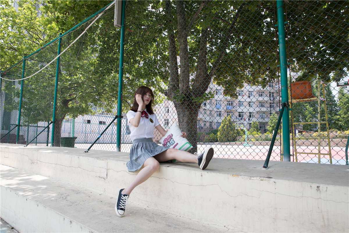 图片[2]-物恋传媒No.156期:猫耳-操场、校服、帆布鞋与船袜-日更街拍