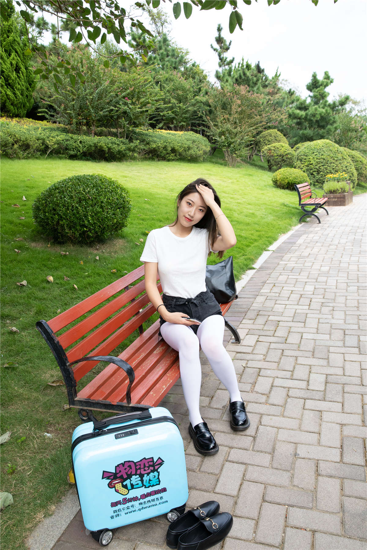 物恋传媒546期：雅梦-晚秋悦-日更街拍