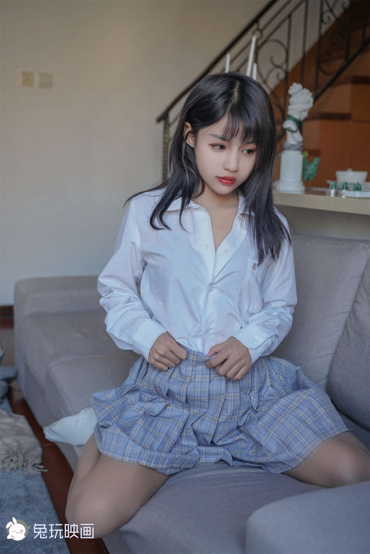 兔玩映画 B92.004 果腿制服裙插图1