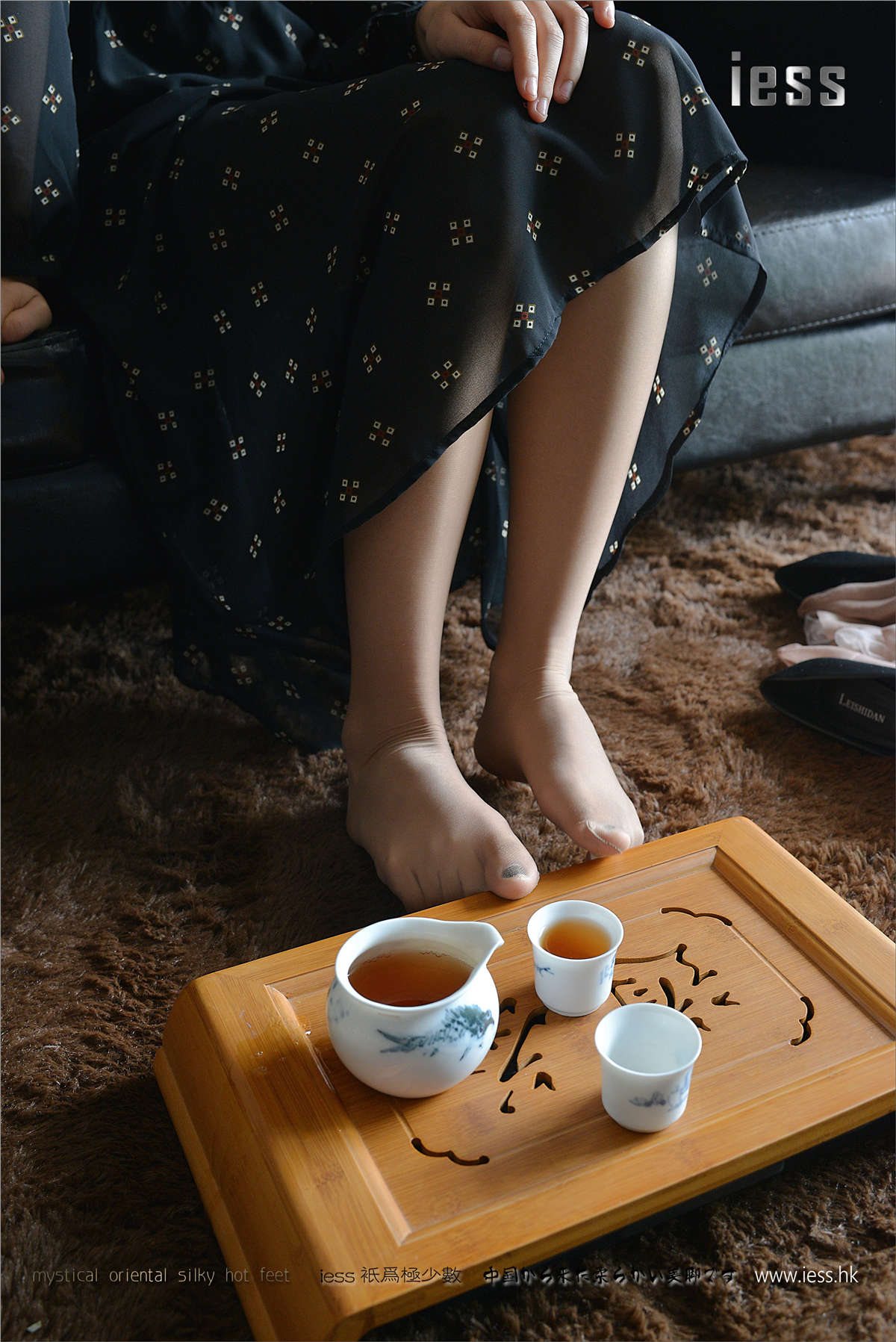 图片[2]-IESS异思趣向 丝足便当068期：请茶 小C-日更街拍