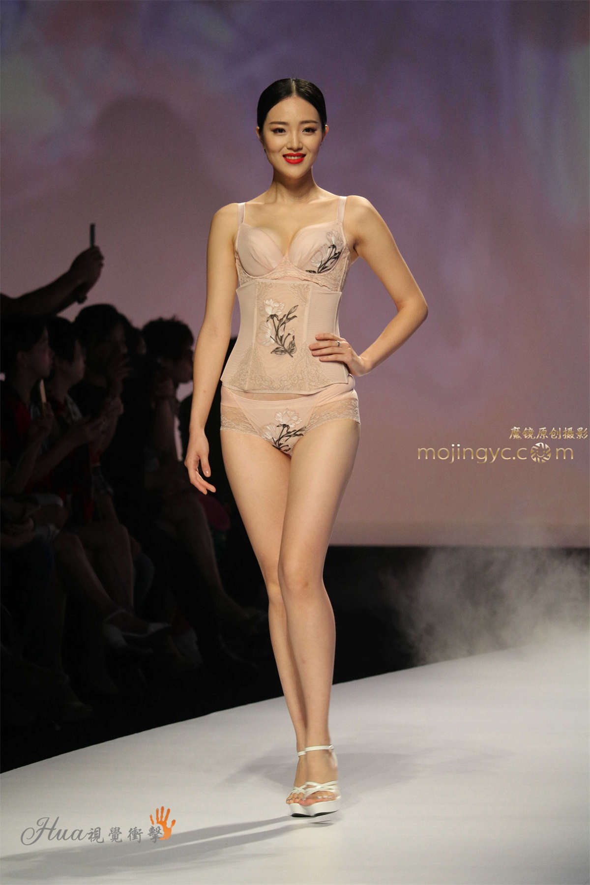 图片[2]-西施尔内衣秀-日更街拍