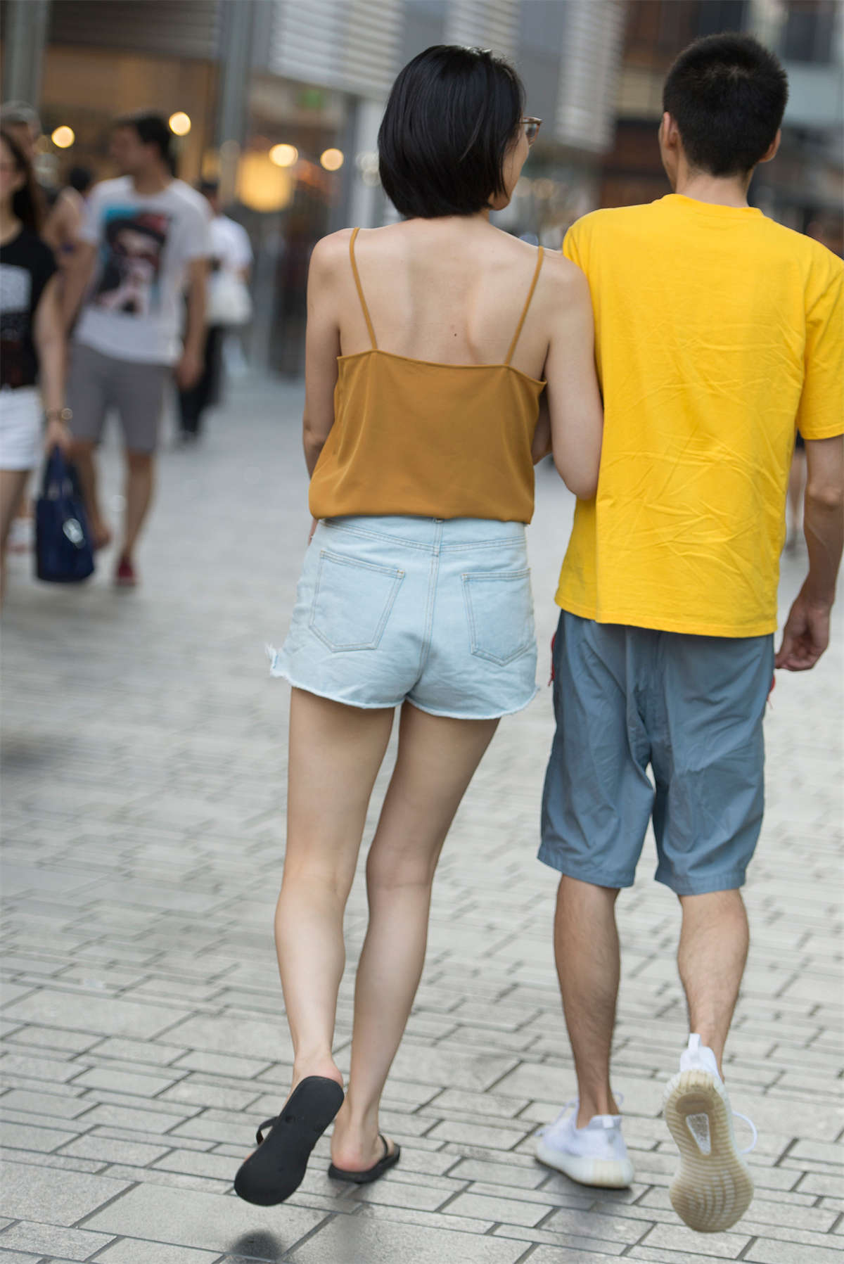 图片[2]-吊带背心-日更街拍