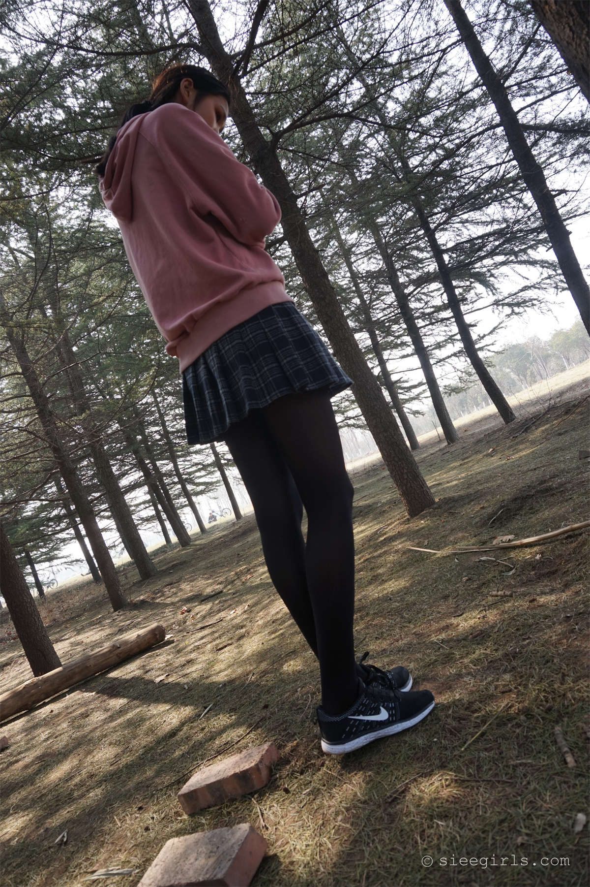 图片[2]-SIEE丝意新刊 NO.052 楠楠 172学妹-日更街拍