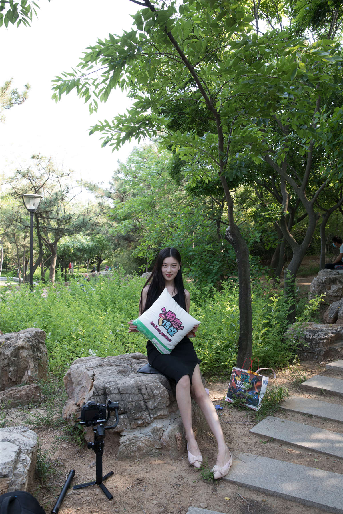 图片[2]-物恋传媒No.157期：苏镶-繁花似锦，牵手旅行-日更街拍