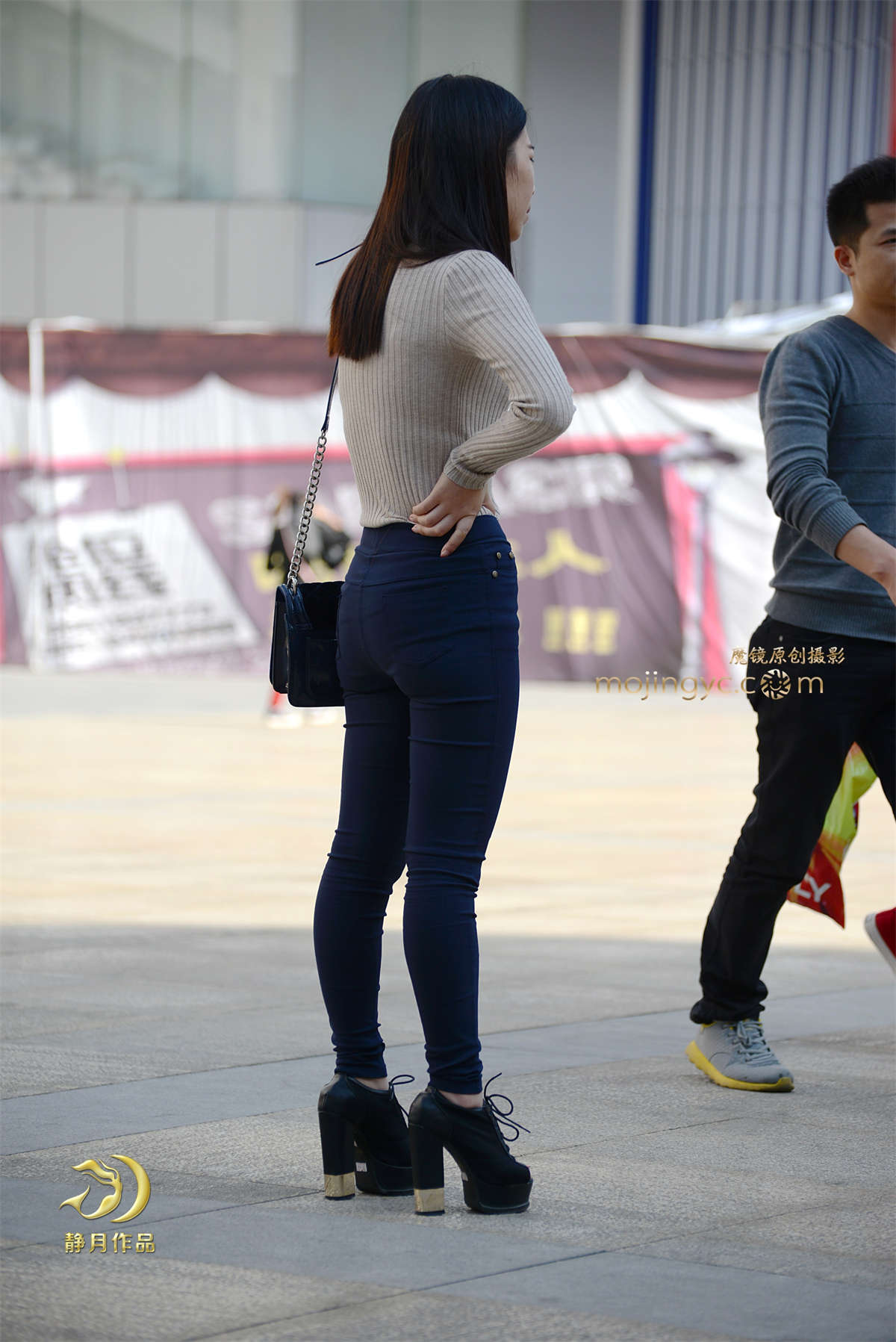 图片[2]-打电话的少妇-（10P）-日更街拍