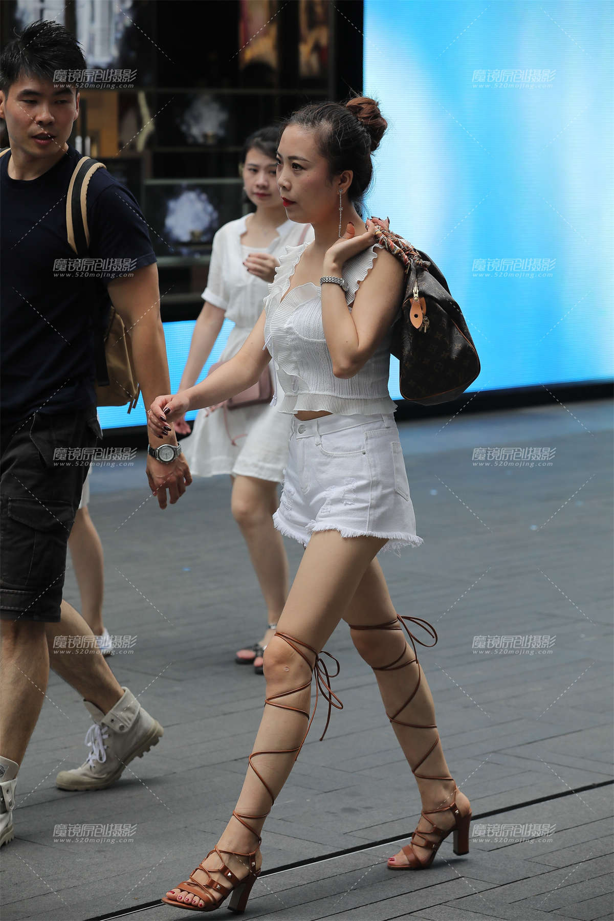 【凯恩赛贴】美腿__-日更街拍