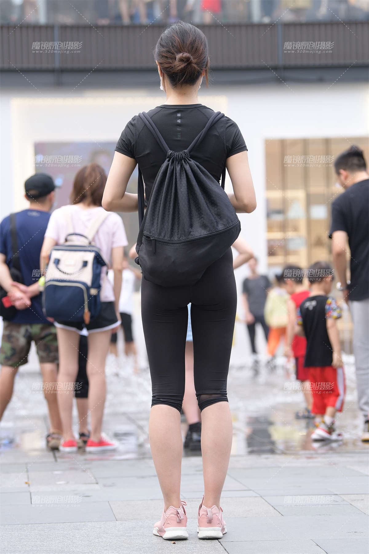 图片[2]-清纯的黑色紧身裤~爱了-日更街拍