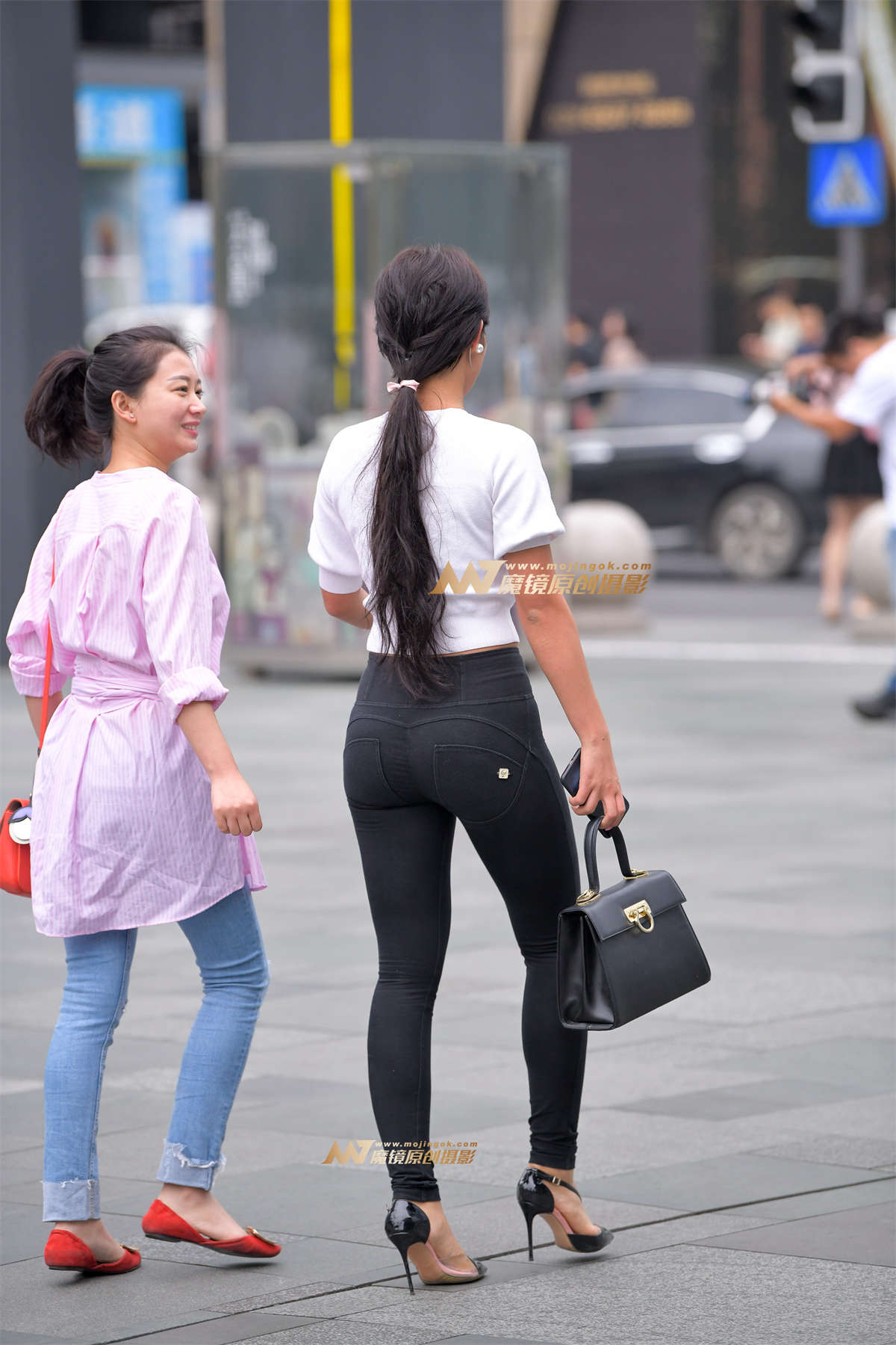 图片[2]-【凯恩赛贴】美臀__-日更街拍