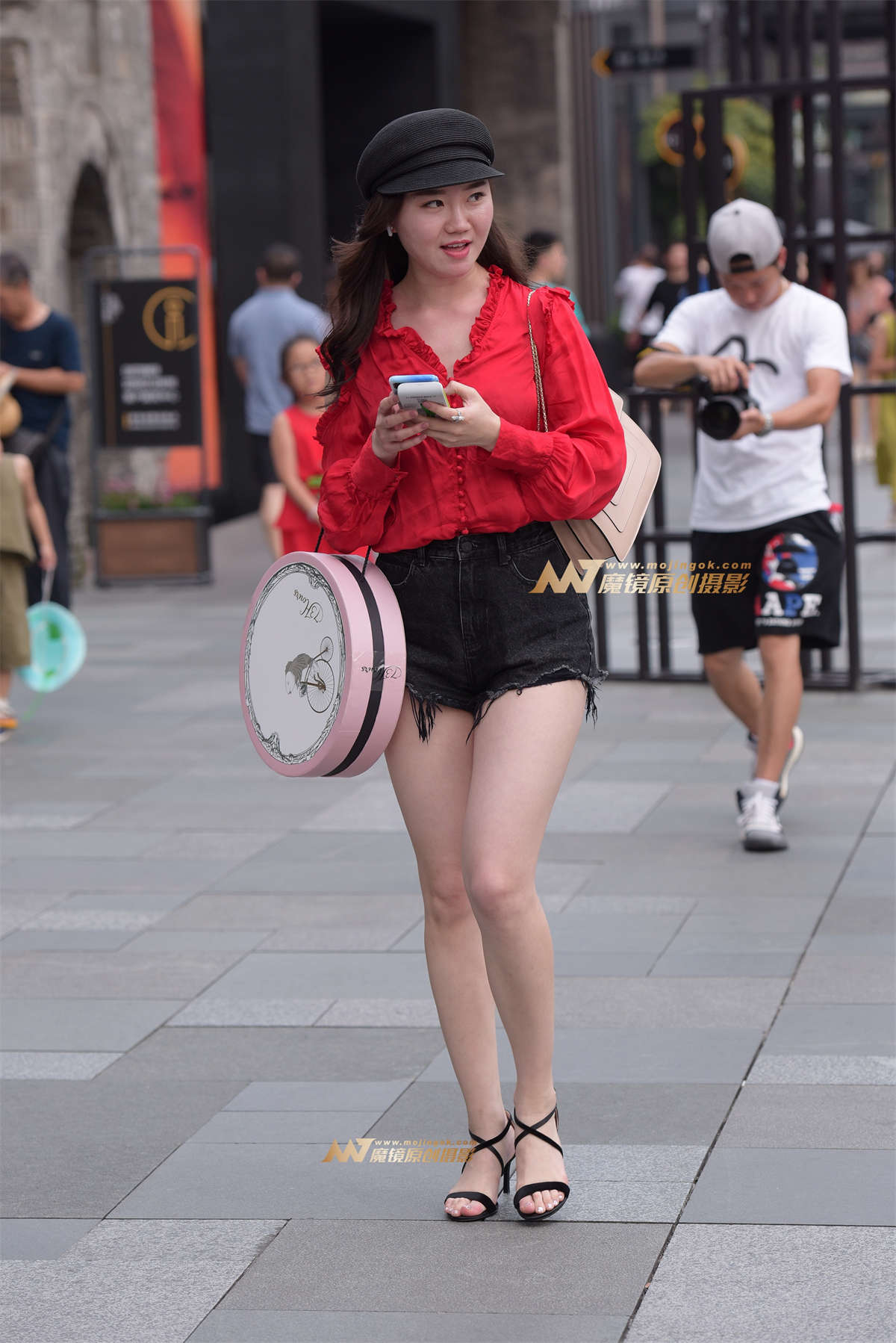 热裤美女-日更街拍