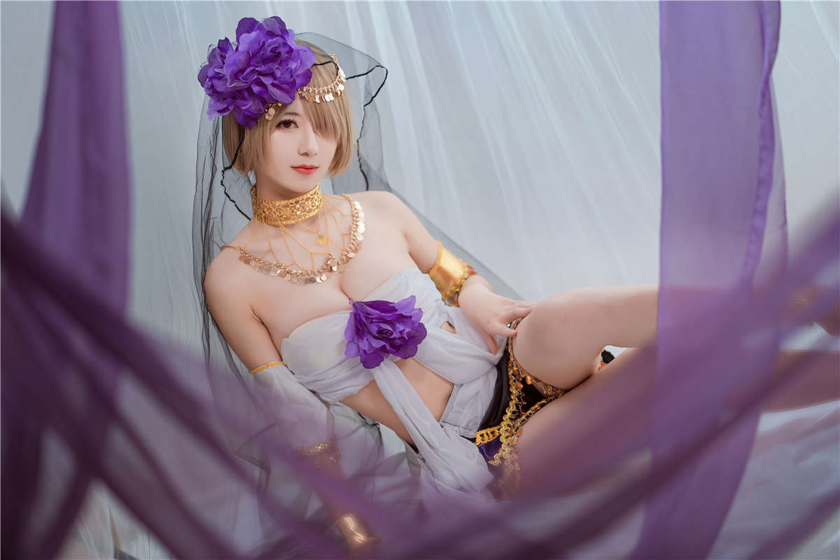 知名动漫博主-弥音音No.7 舞娘-日更街拍