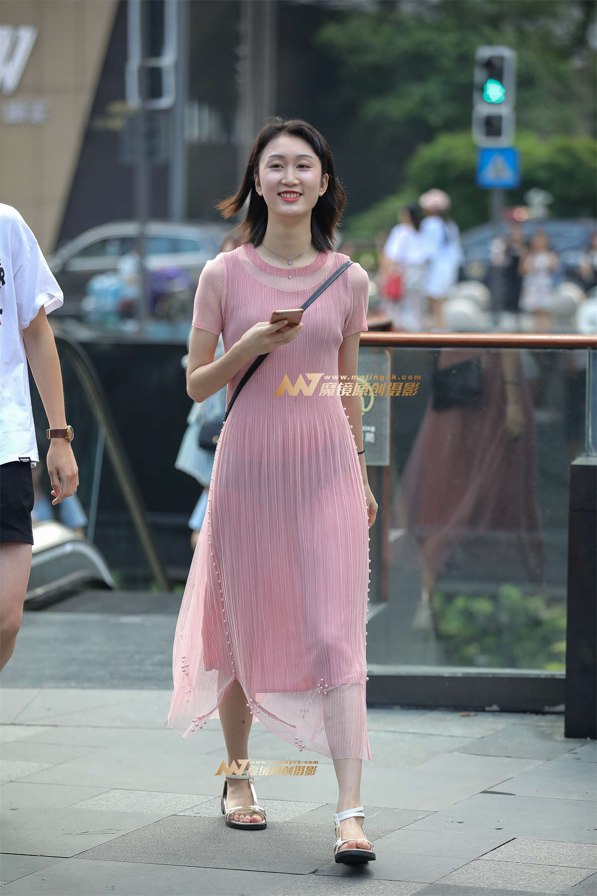 【凯恩赛贴】迷人甜美的高挑长裙美女-日更街拍