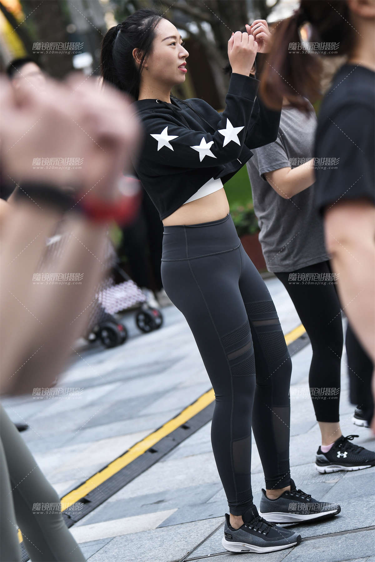 【咔喳赛贴】快乐健身-日更街拍