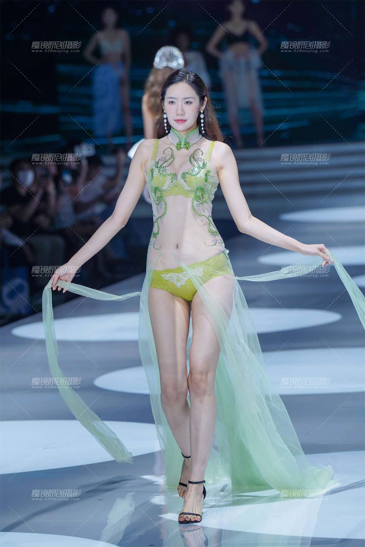 图片[2]-内衣秀-日更街拍