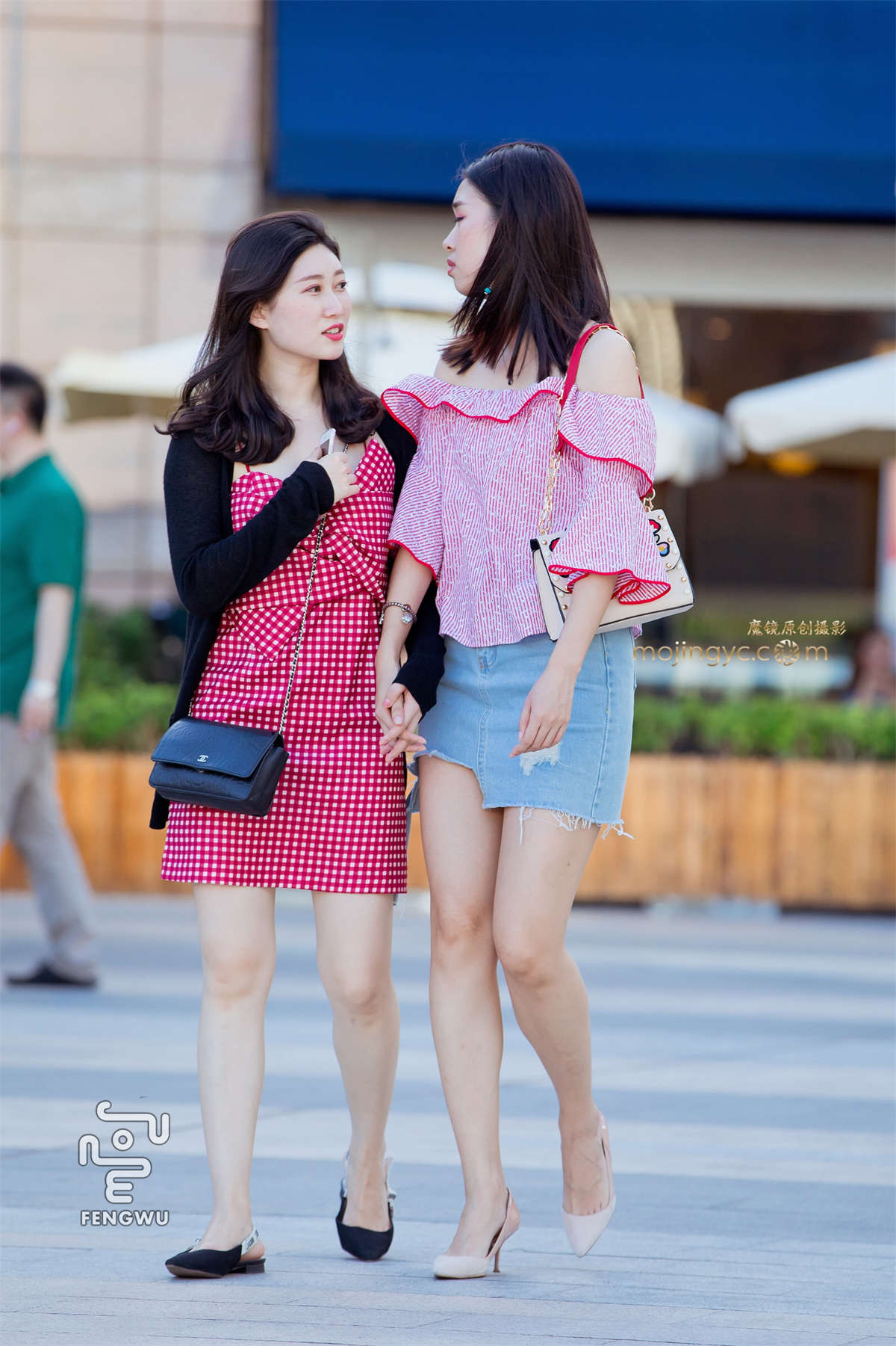 短裙，裸腿，高跟，美女（12）-日更街拍