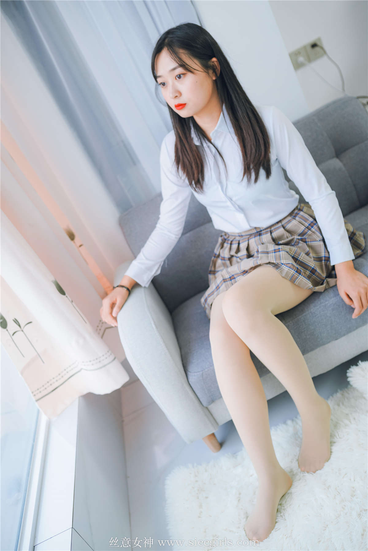 SIEE丝意 NO.377 圆圆 似花还似非花-日更街拍