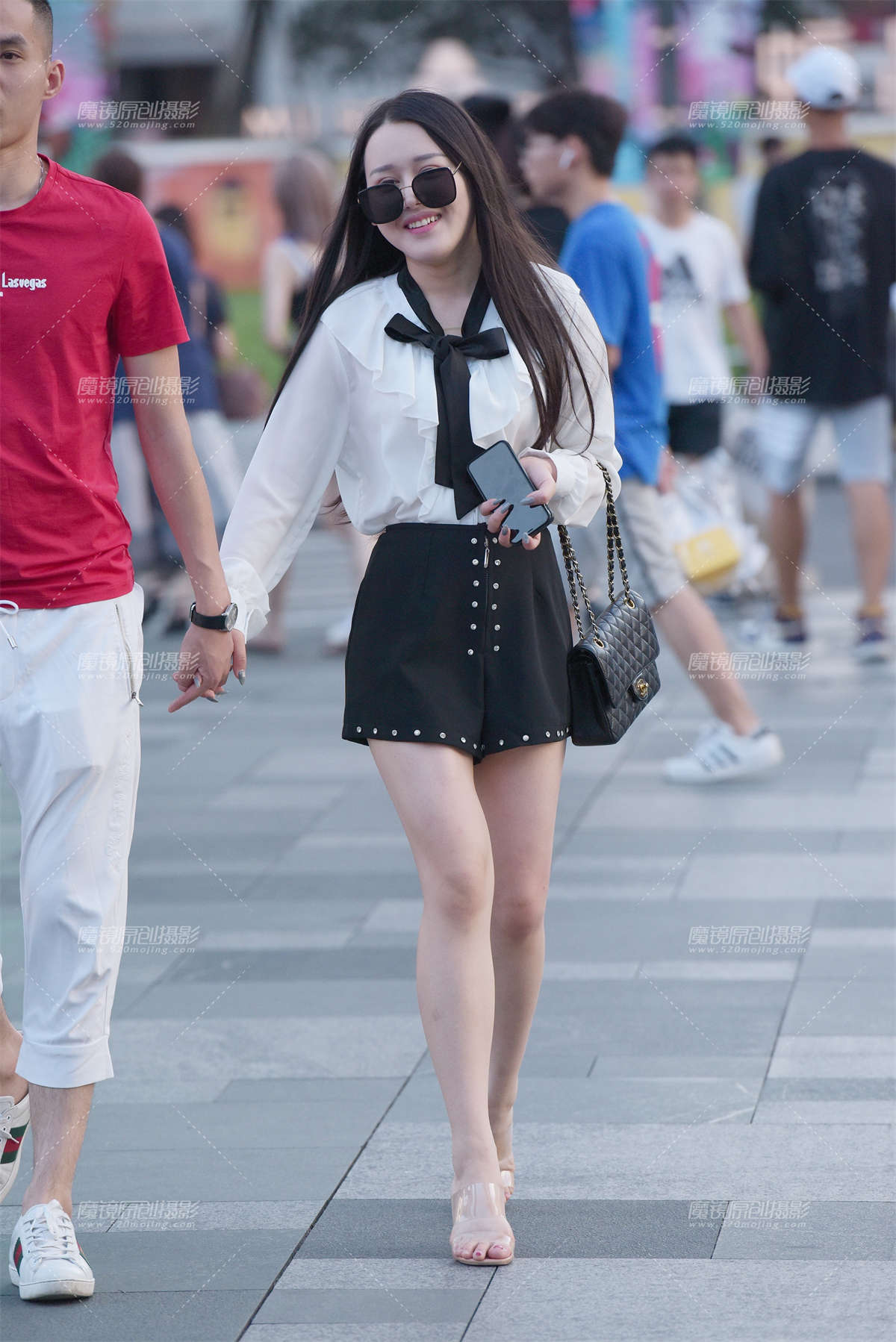 戴墨镜美女-日更街拍