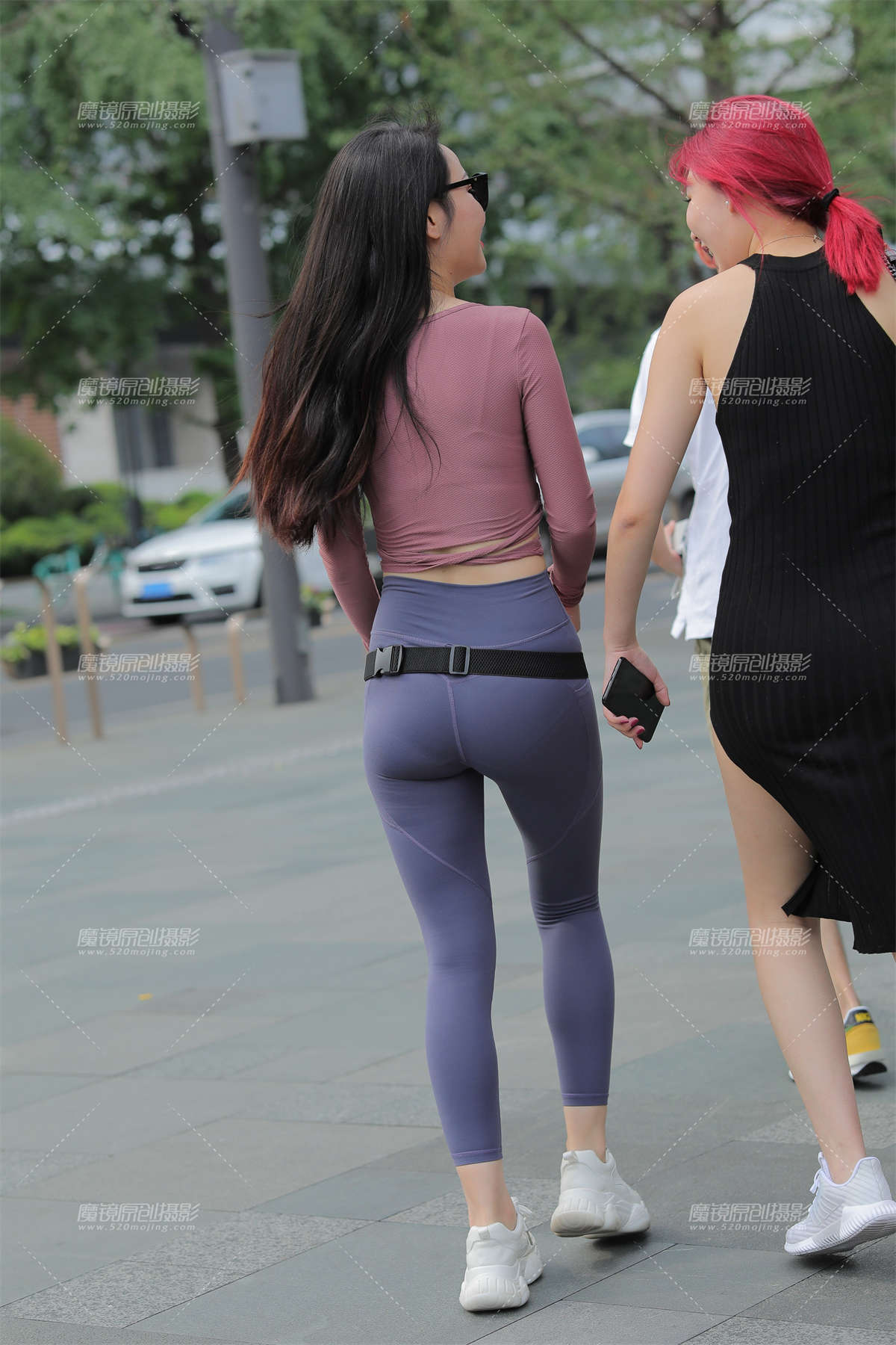 图片[2]-【凯恩赛贴】身材不错的运动小姐姐-日更街拍