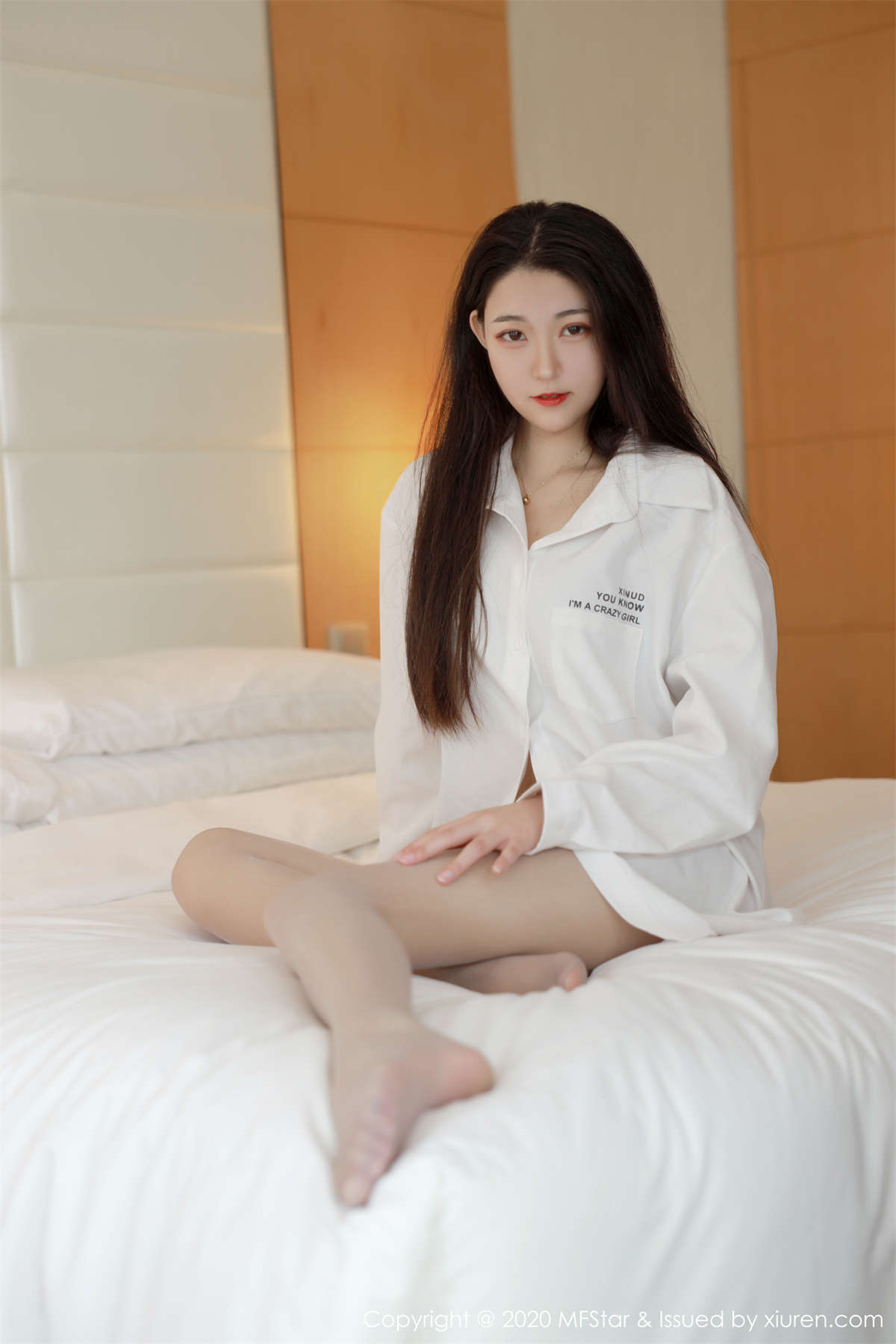MFStar模范学院 2020.05.04 VOL.321 Laura张小妮-日更街拍