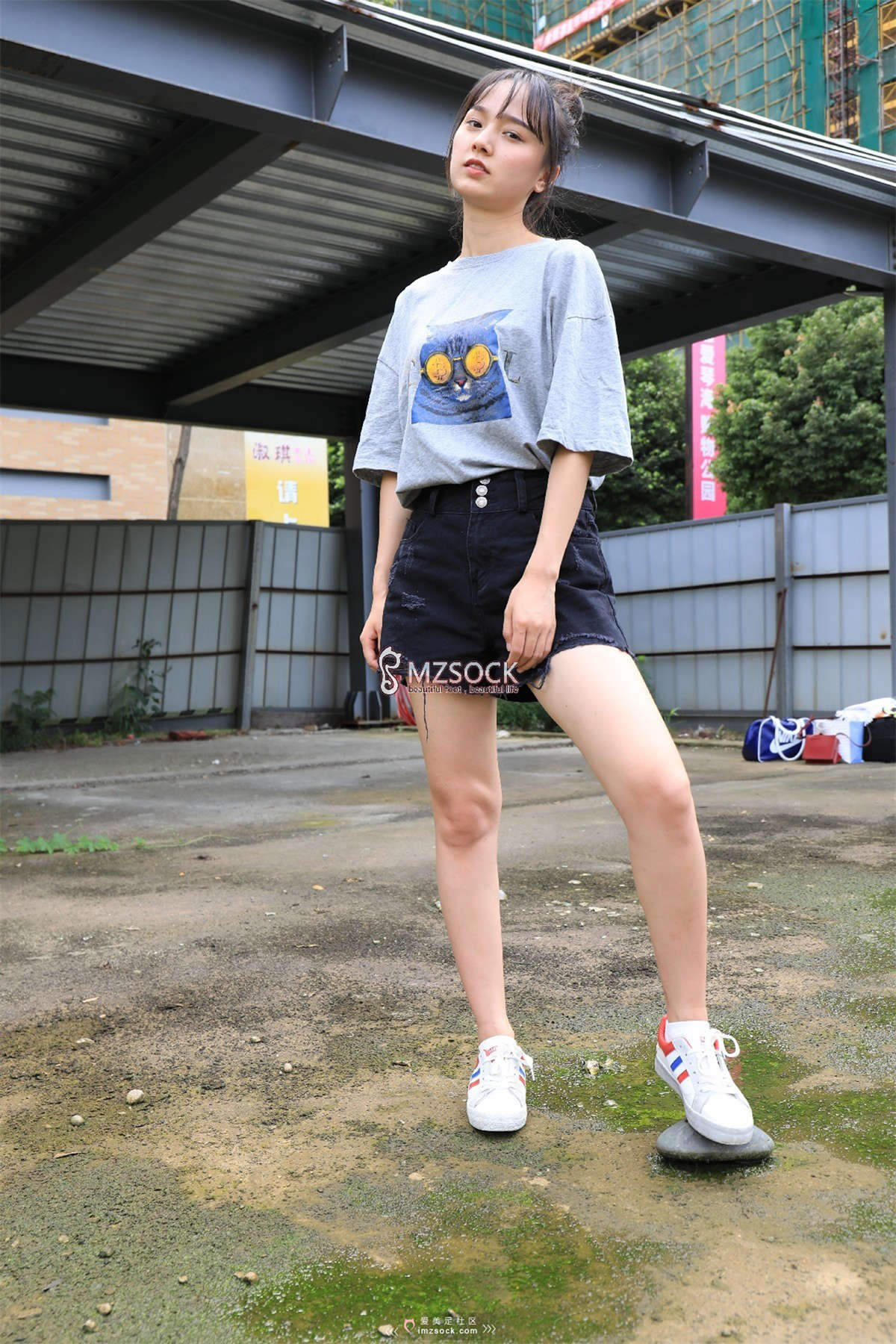 图片[2]-MZSOCK-2019 NO.049 悦悦-日更街拍