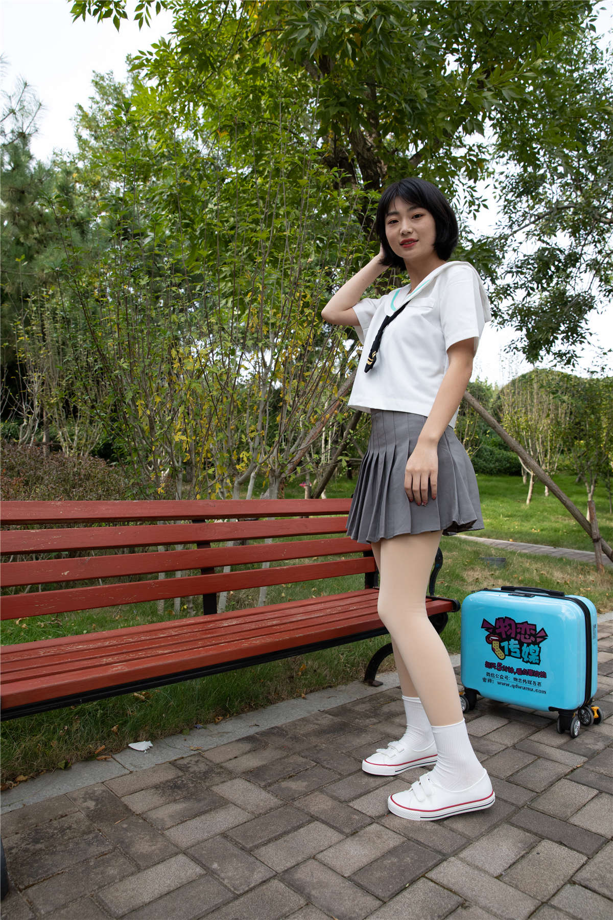 物恋传媒551期：小凌-梦舞-日更街拍