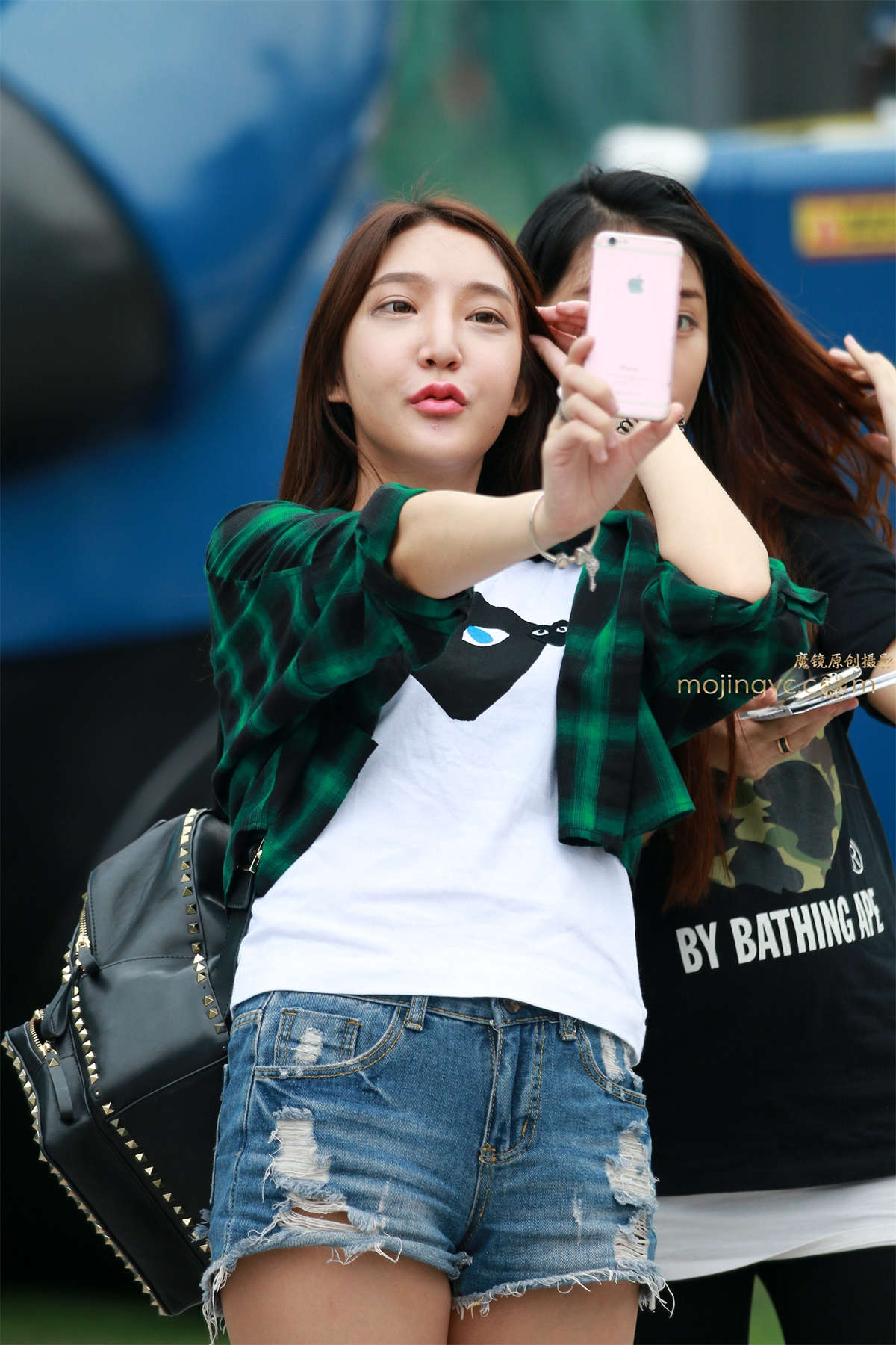 萌妹子-日更街拍