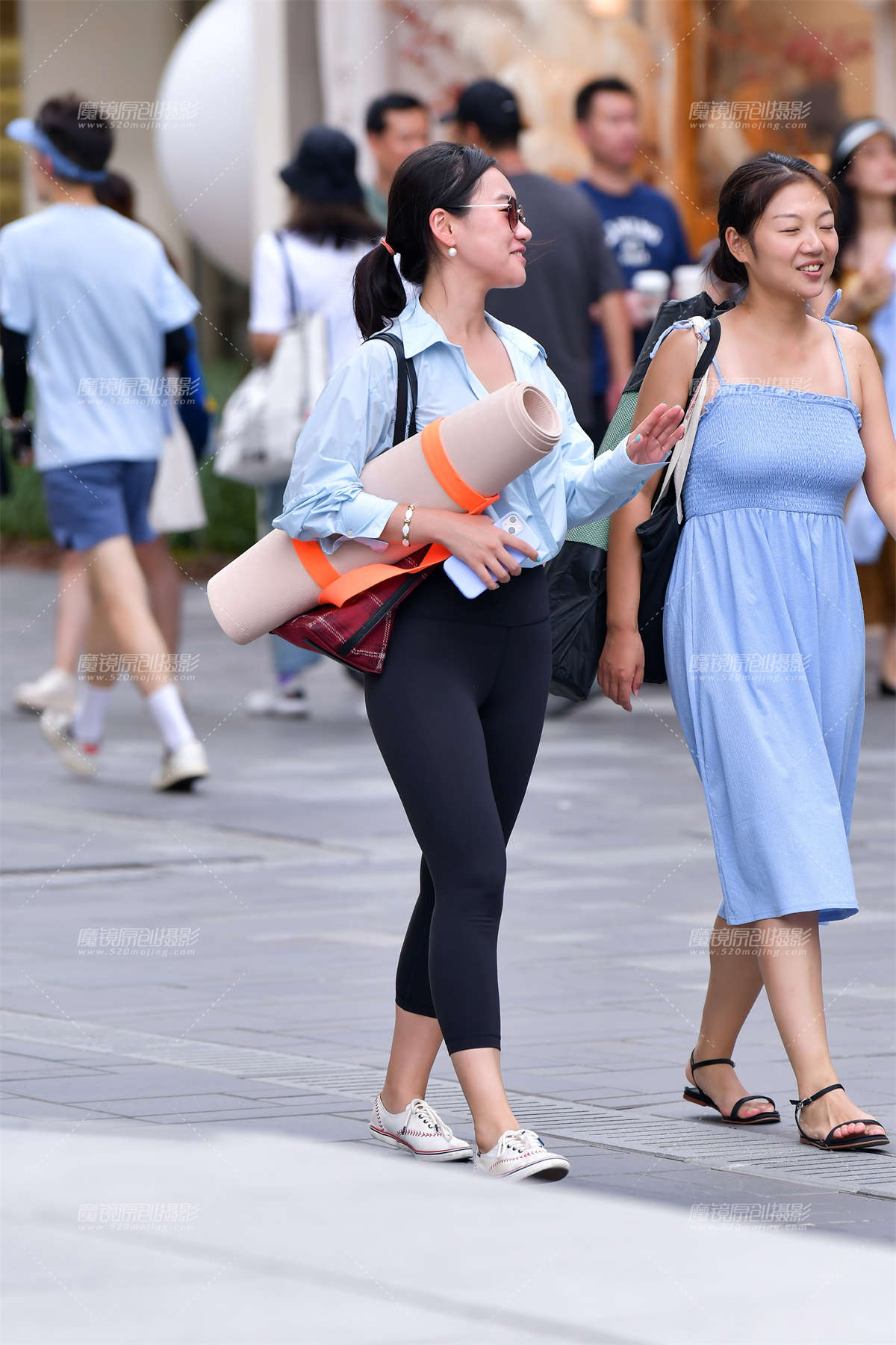 图片[2]-★九分瑜伽紧身裤美女-日更街拍