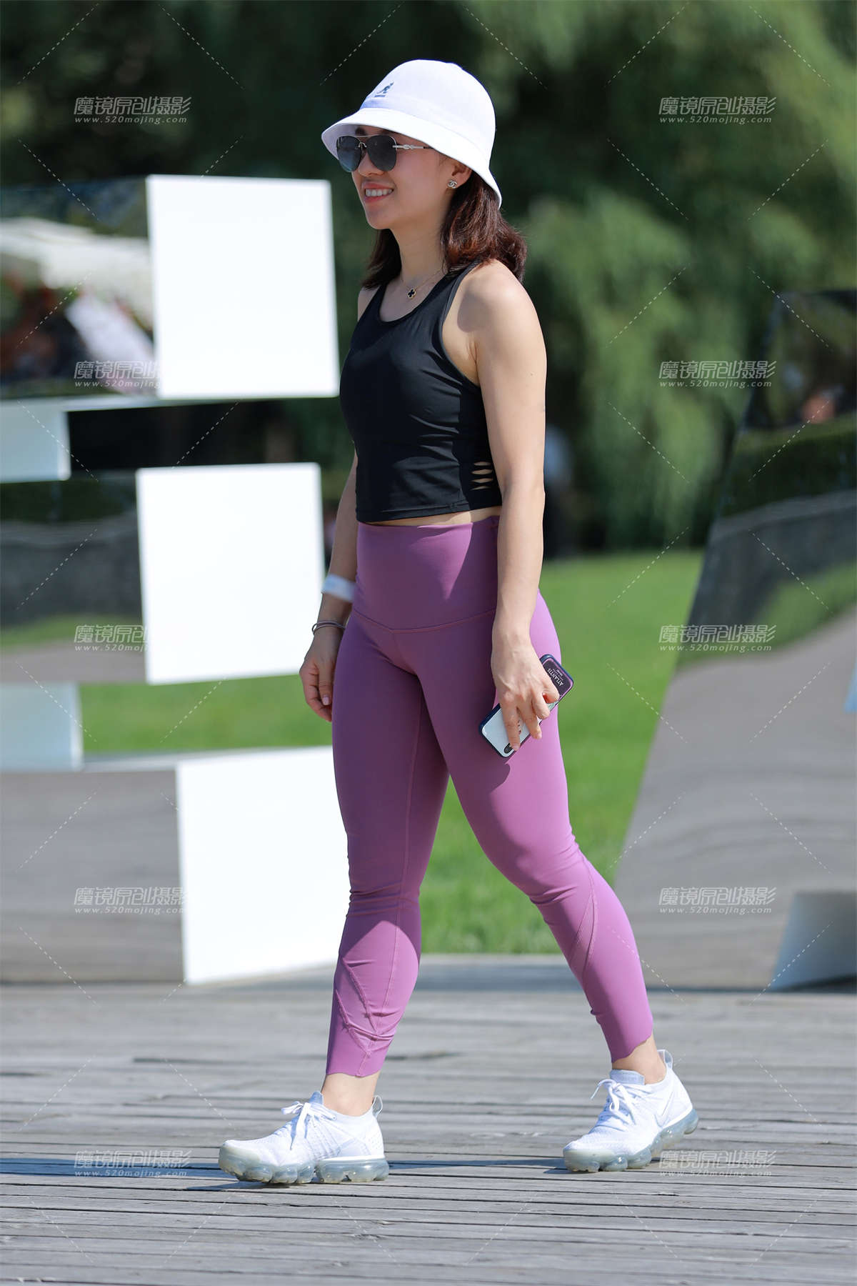 【小默赛帖】★活跃紧身瑜伽美女★-日更街拍