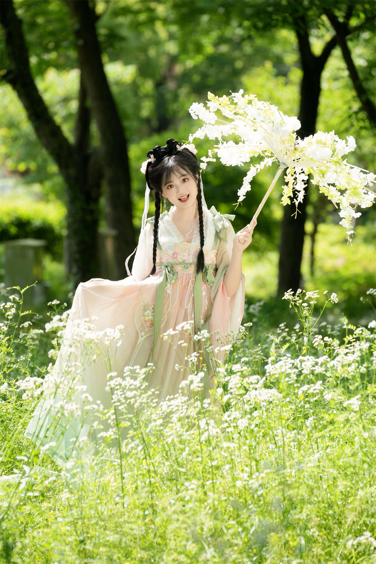 YITUYU艺图语 2024.06.01 穿汉服去赏花 小欧O插图1