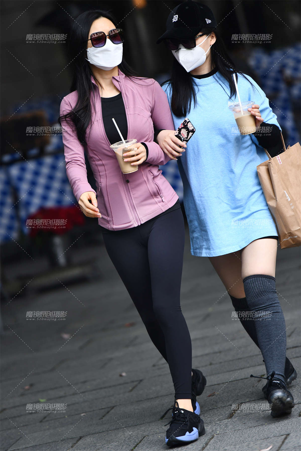 【咔喳赛贴】墨镜紧身裤-日更街拍