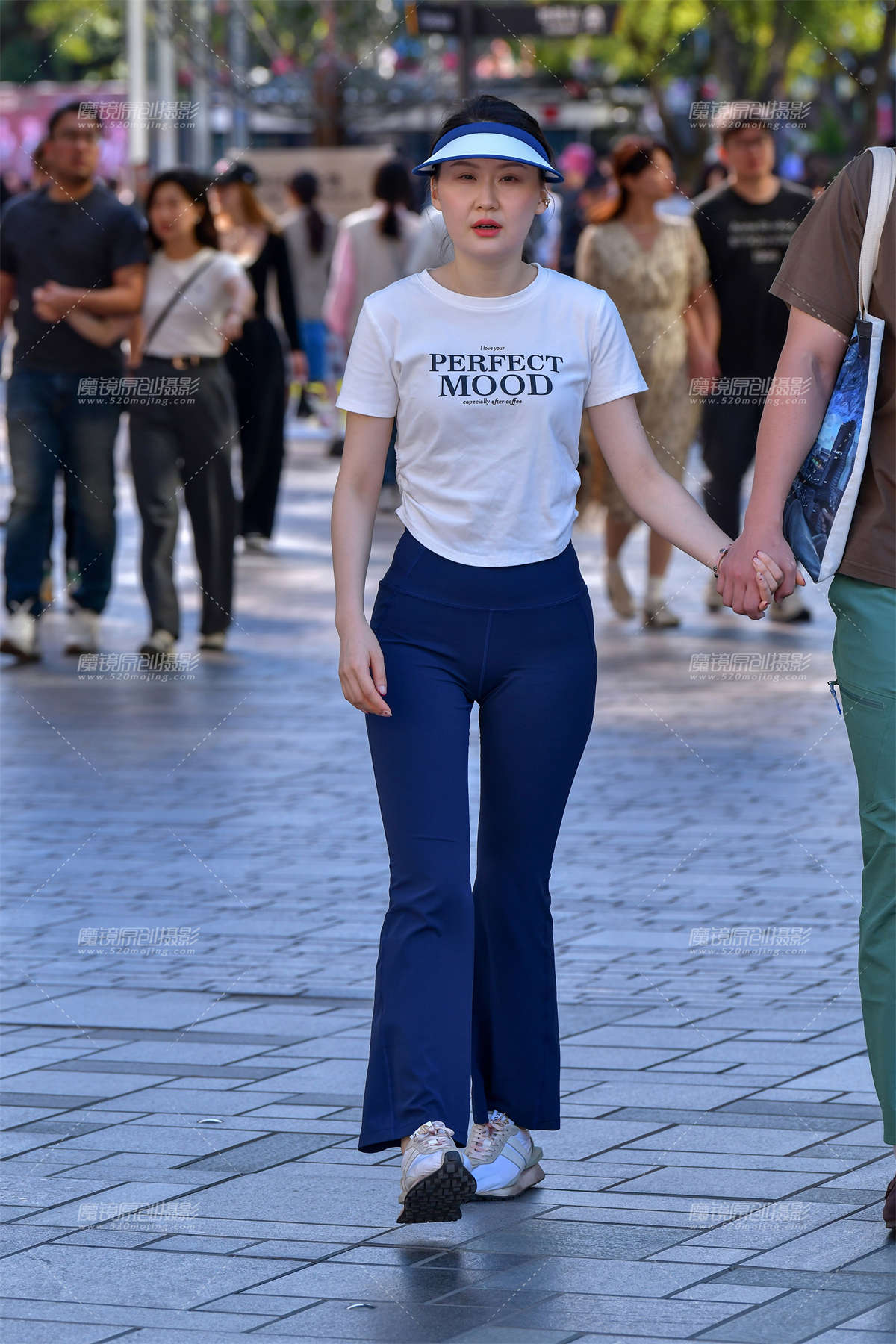 图片[2]-★阔腿瑜伽紧身裤美女-日更街拍